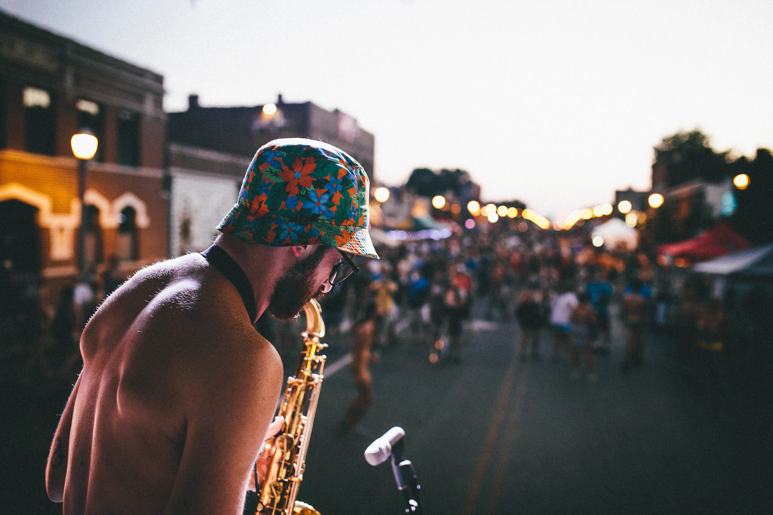 Concert — Mike Romer