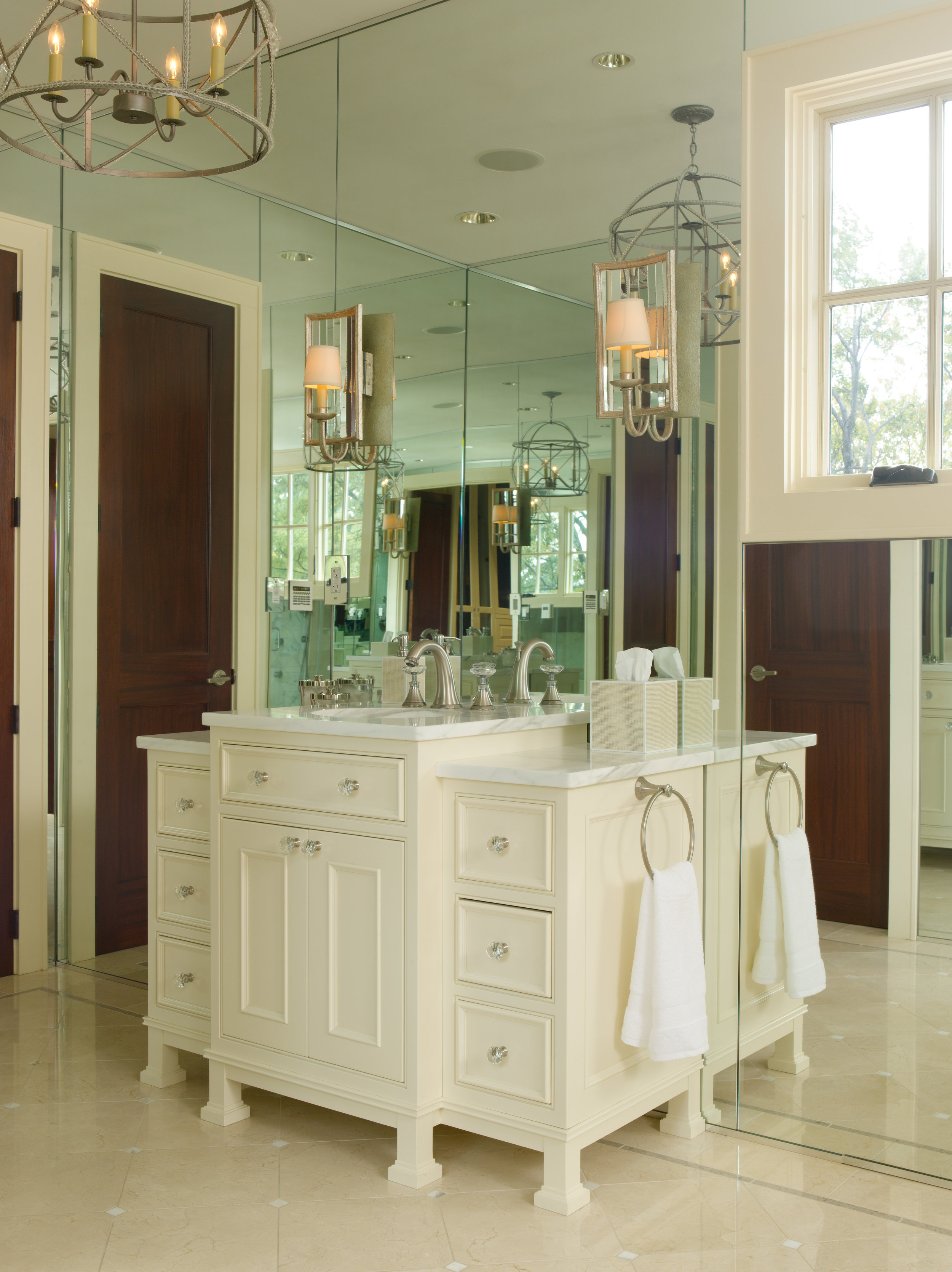 Freestanding Master Vanity