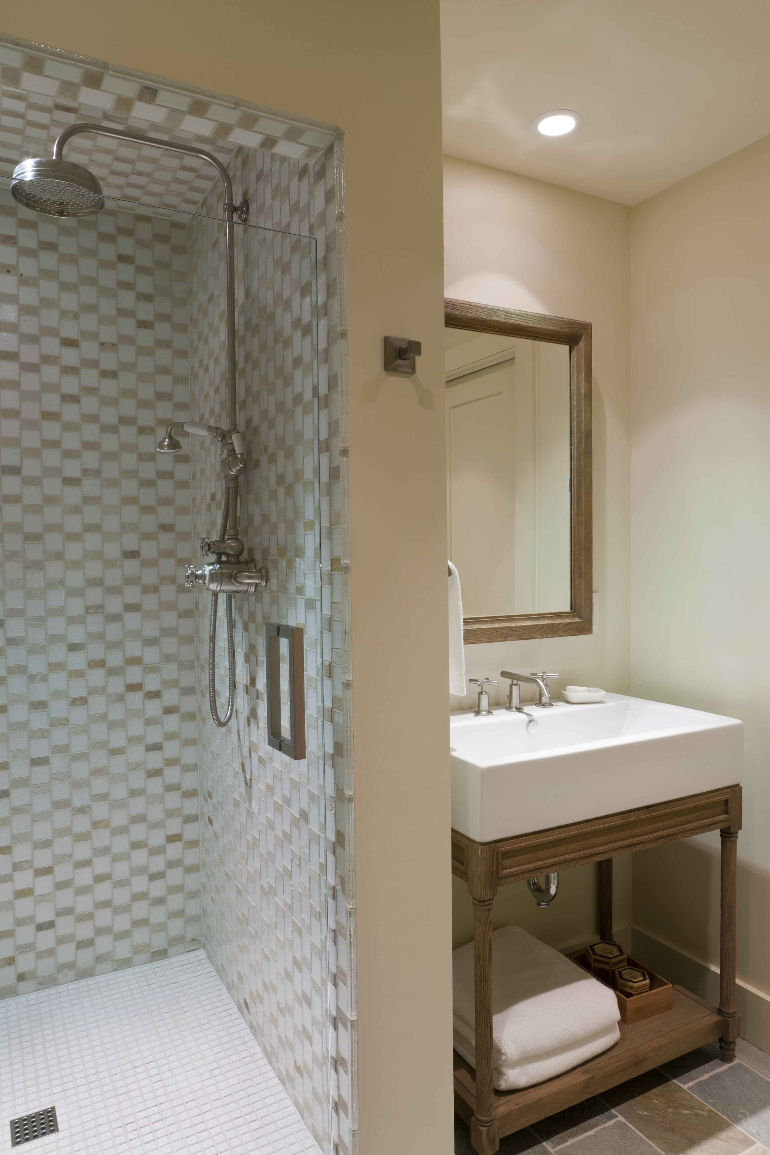Full Bath with Tiled Shower Enclosure