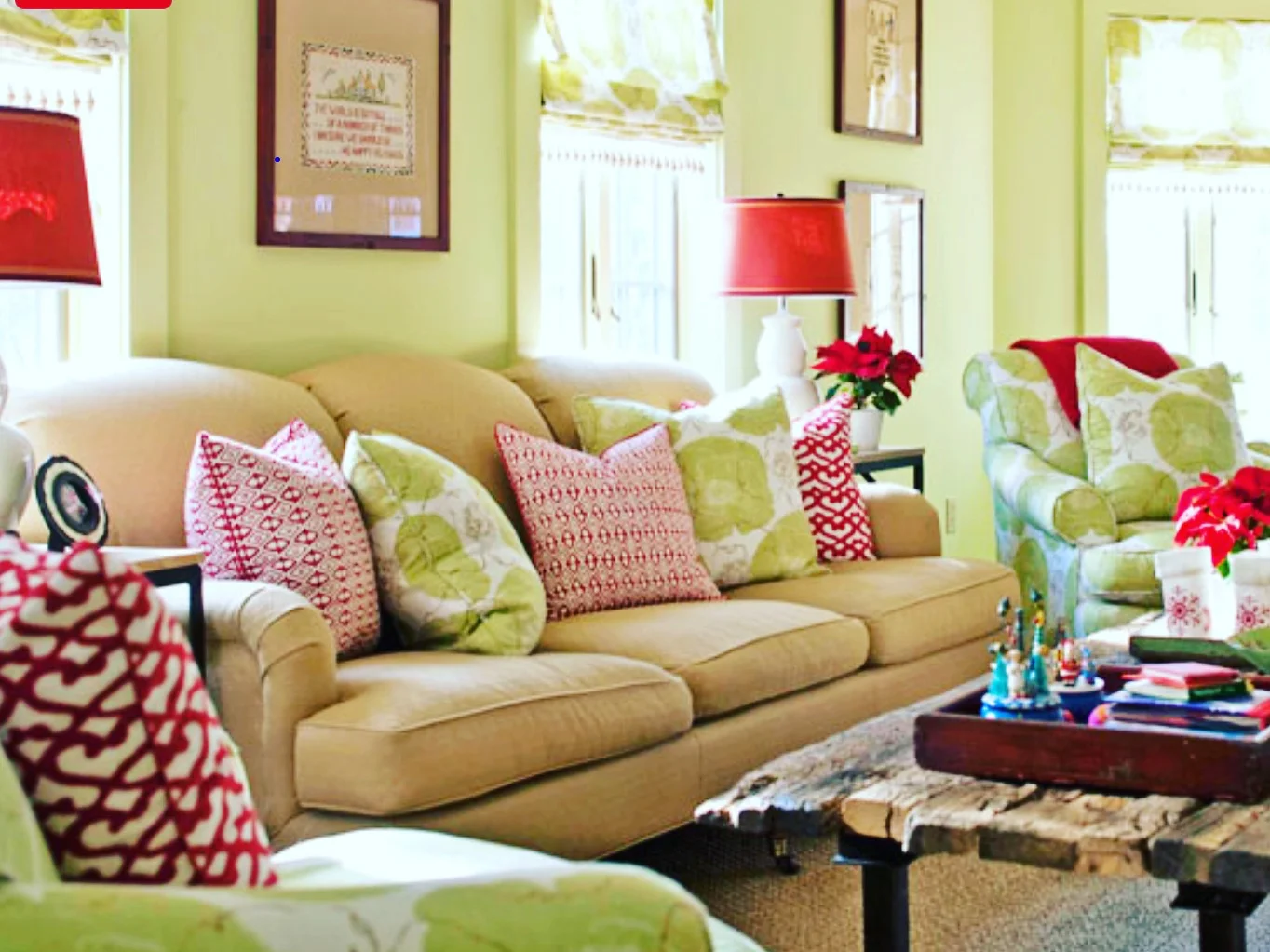 HOLIDAY ACCESSORIZING