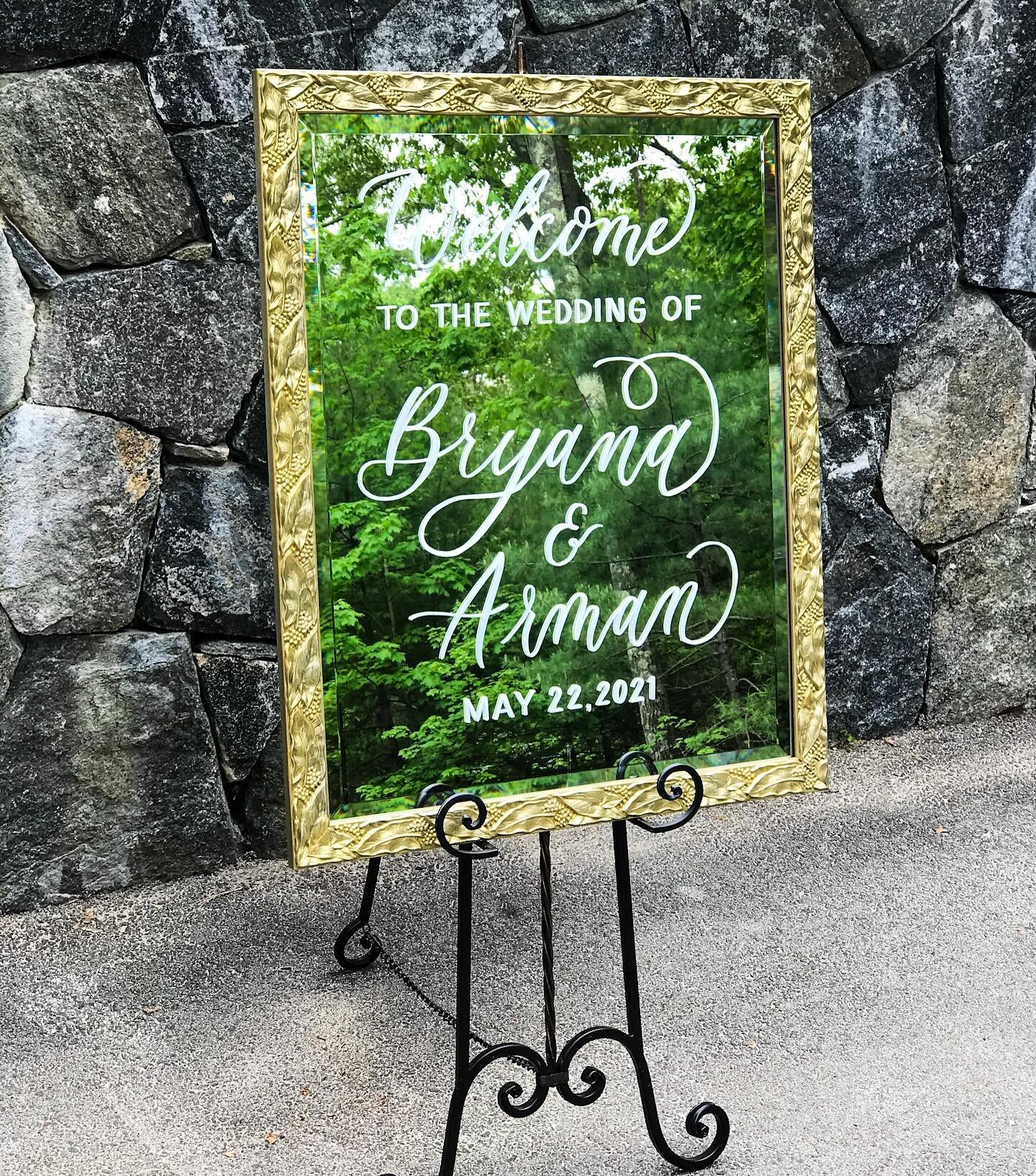 A beautiful day for a wedding! Congratulations Bryana &amp; Arman! Can&rsquo;t wait to see these set up at the gorgeous @connemarahouse 🥰
.
.
#weddingsignage #weddingsign #handmadesigns #bostonweddings #bostonweddingvendor #handlettered #moderncalli