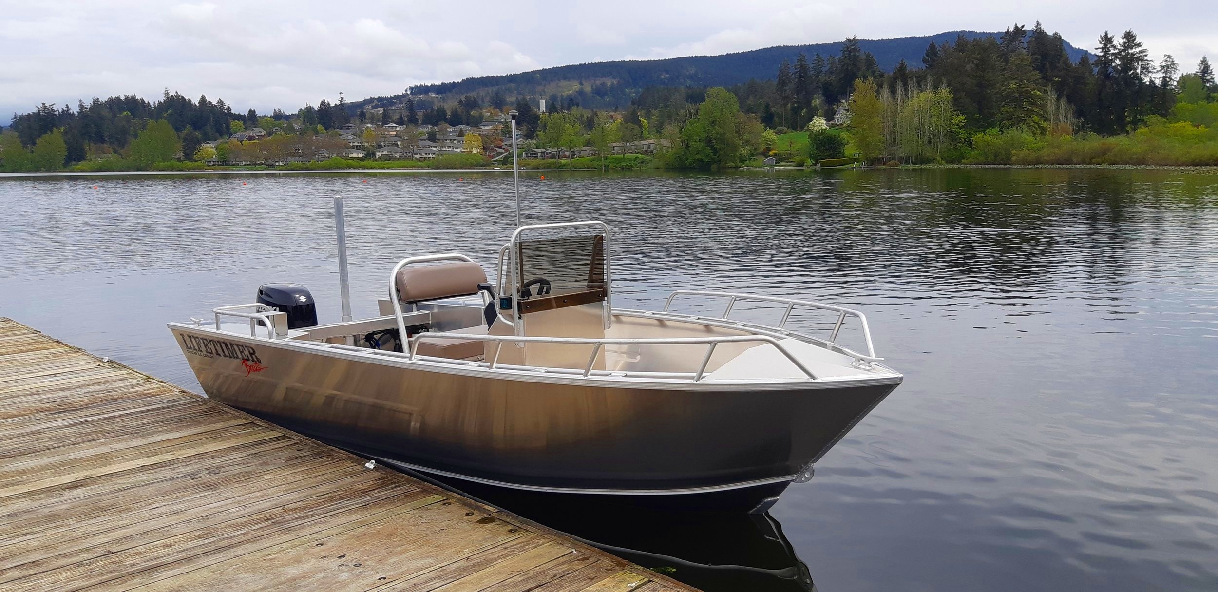 1600 Center Console