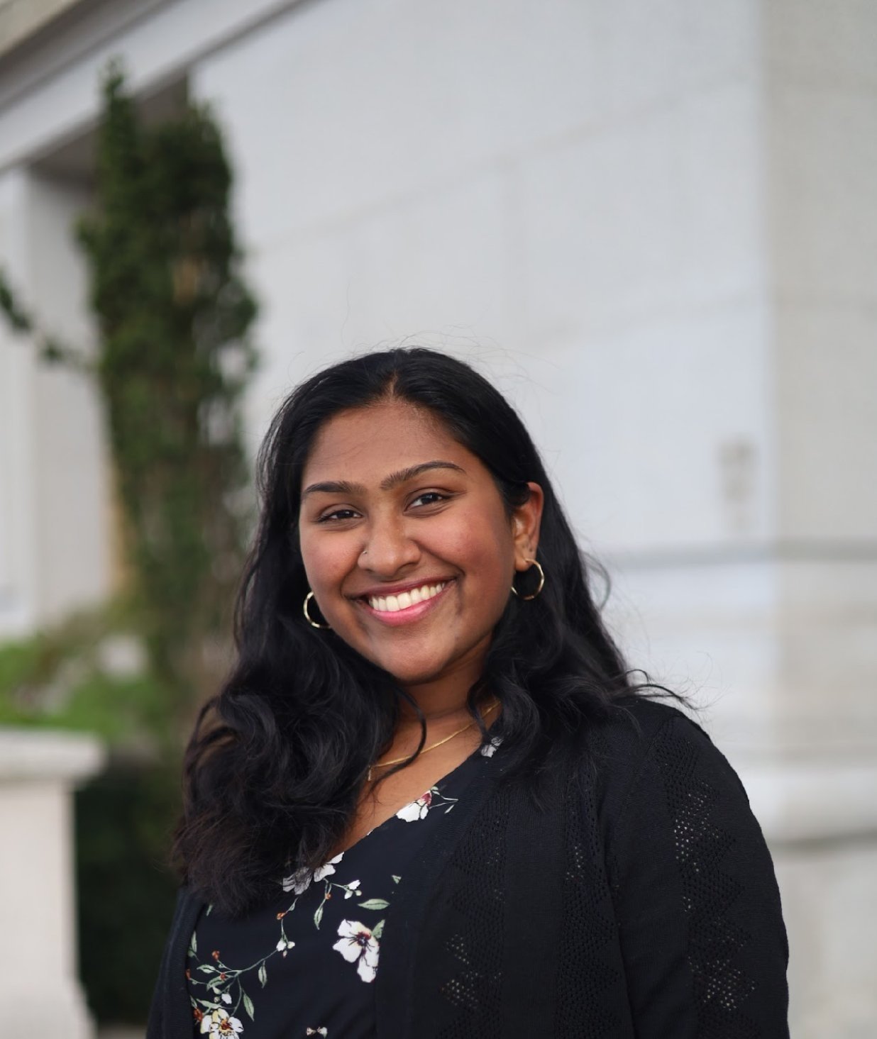 Anusha | Corporate Chair