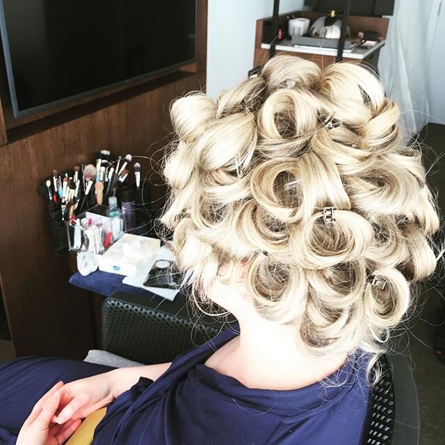 The stages wedding or special occasion hair and make up after two and a half hours later you get your desired look yeah#escovayourstylehairmakeupfreelance #escovayourstyle #ghdtongs #macmakeupartist #queenstownwedding #elopingweddings #elopingwedding