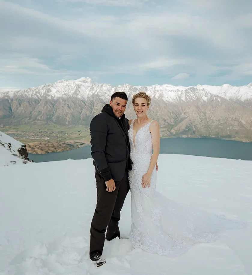 Just the family being together &amp; making vowels foreva.
Was a lovely morning getting the girls ready for the big day ahead.
.
.
. 

. hairmakeupcentralotago #halfuphalfdownhairstyle #wedding #weddingbun #bridalmakeup #bridalhair #ghdhair #macmakeu