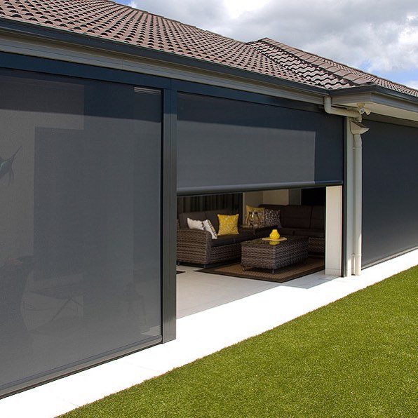 E-Zip - 95% Transparent Fabric 