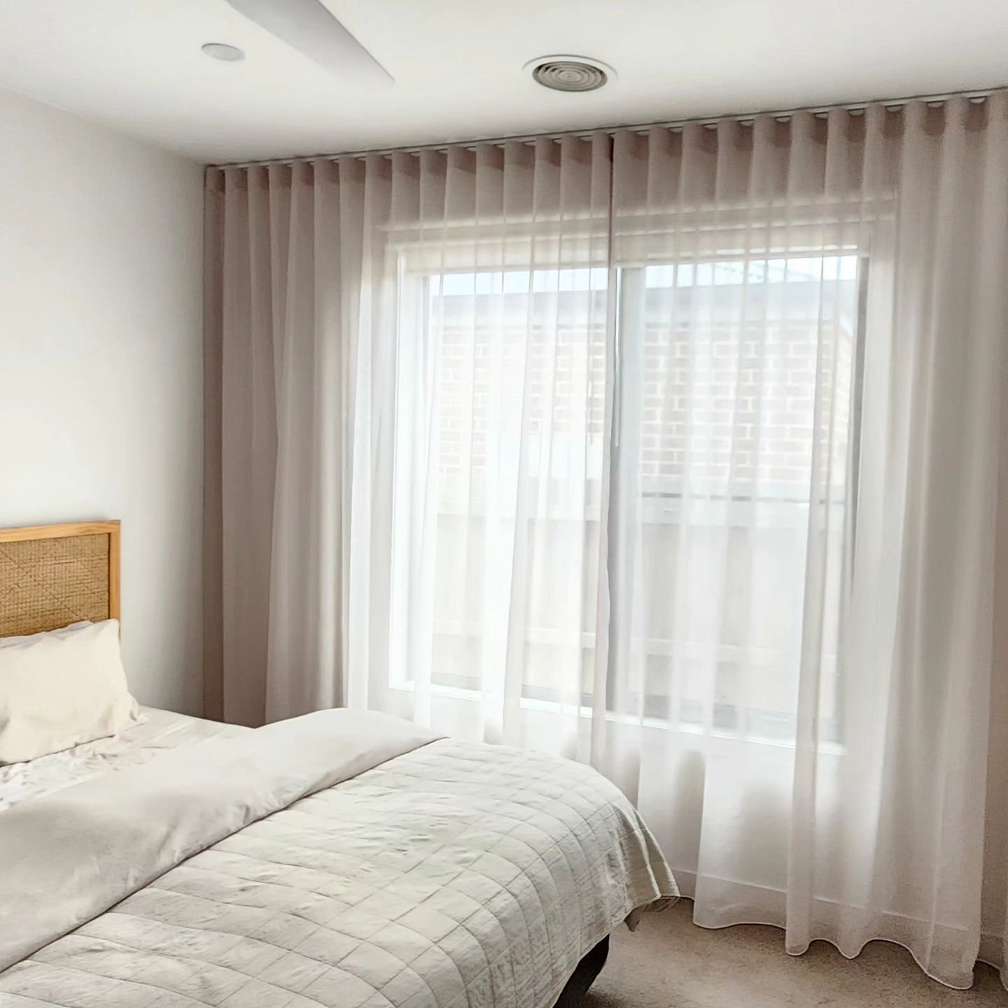 Wavefold sheer curtains are a stylish and modern window treatment that add an elegant touch to any room. Known for their smooth, uniform folds that create a flowing wave-like pattern, these curtains offer a contemporary look while still allowing soft