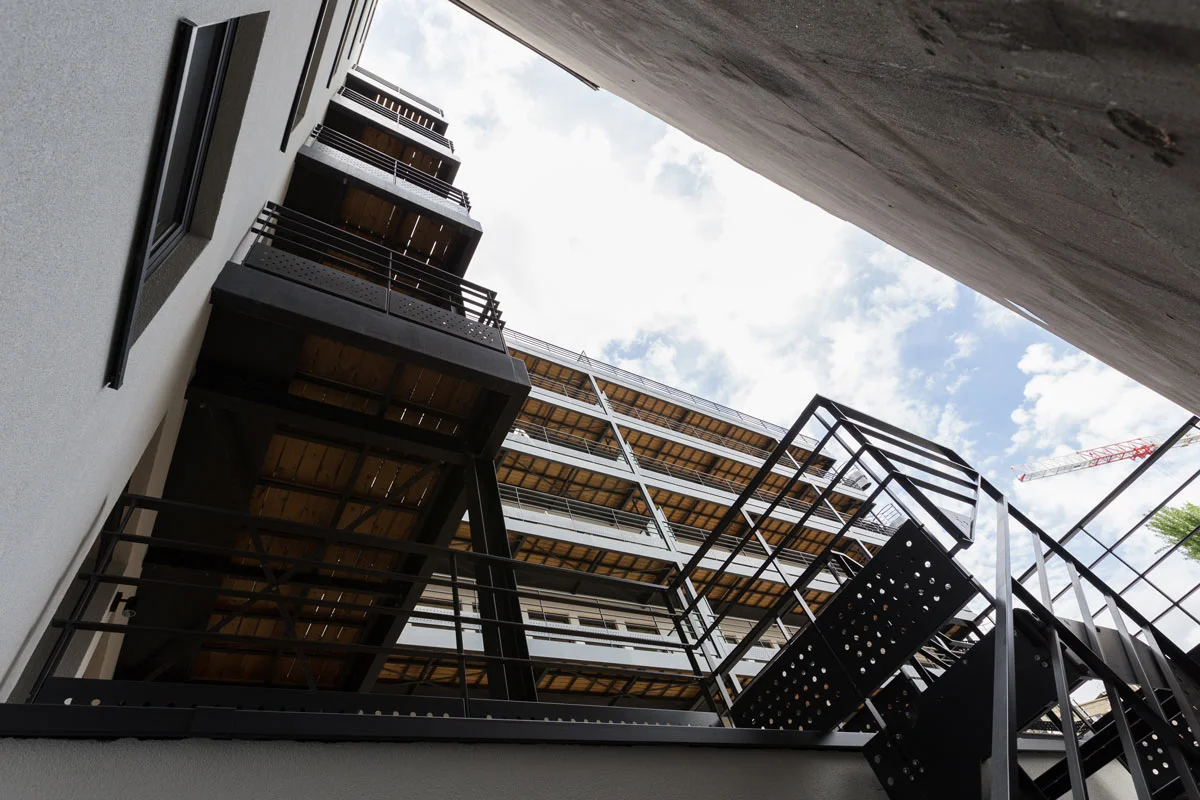 focus-archi-magazine-bruxelles-cage-escalier.jpg