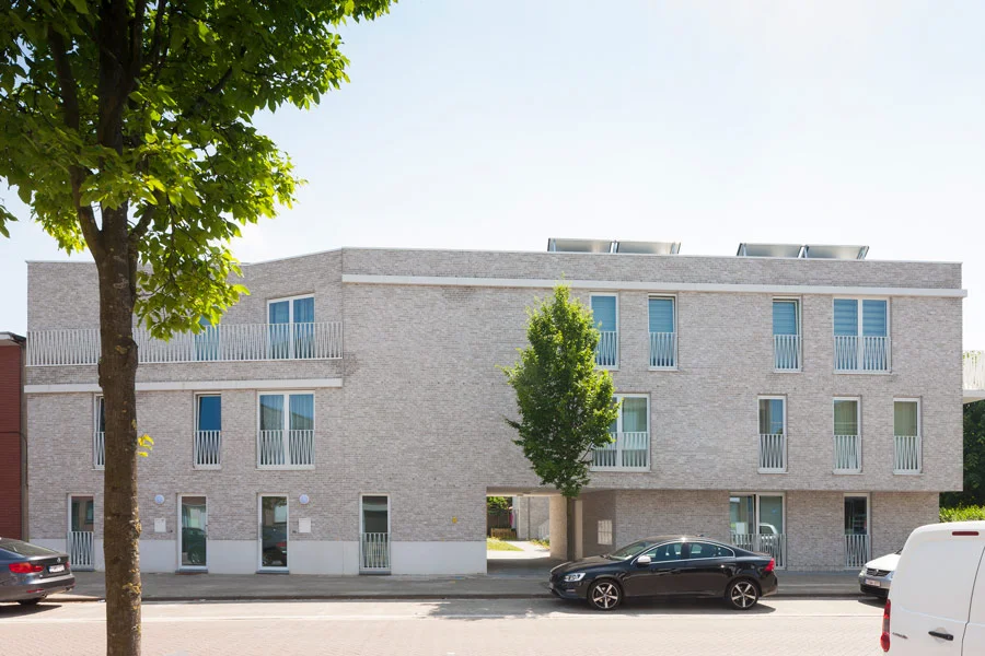focus-archi-magazine-architecture-DeRobianostraat-Borsbeek-exterieur.jpg