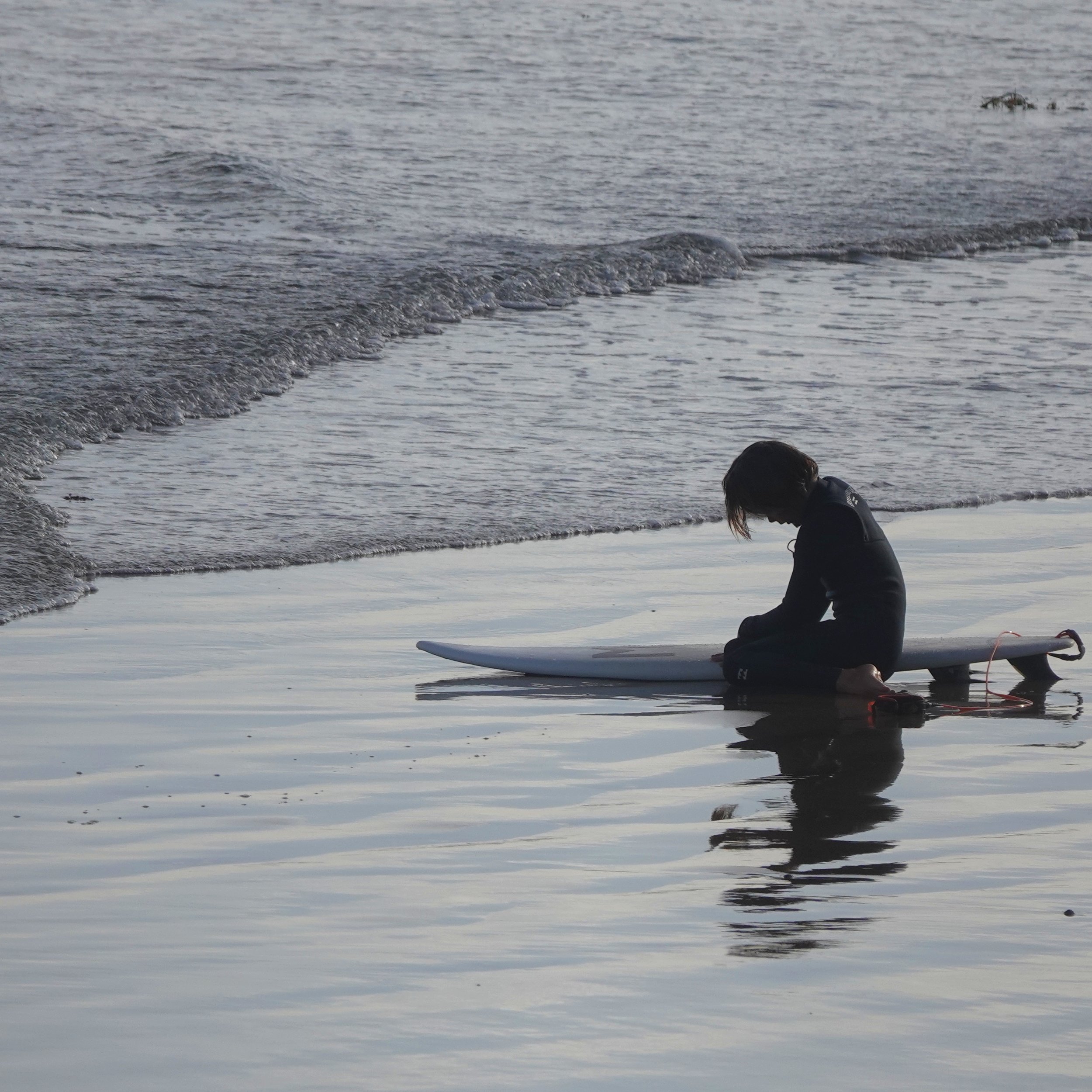 grom reflecting 1x1.JPG