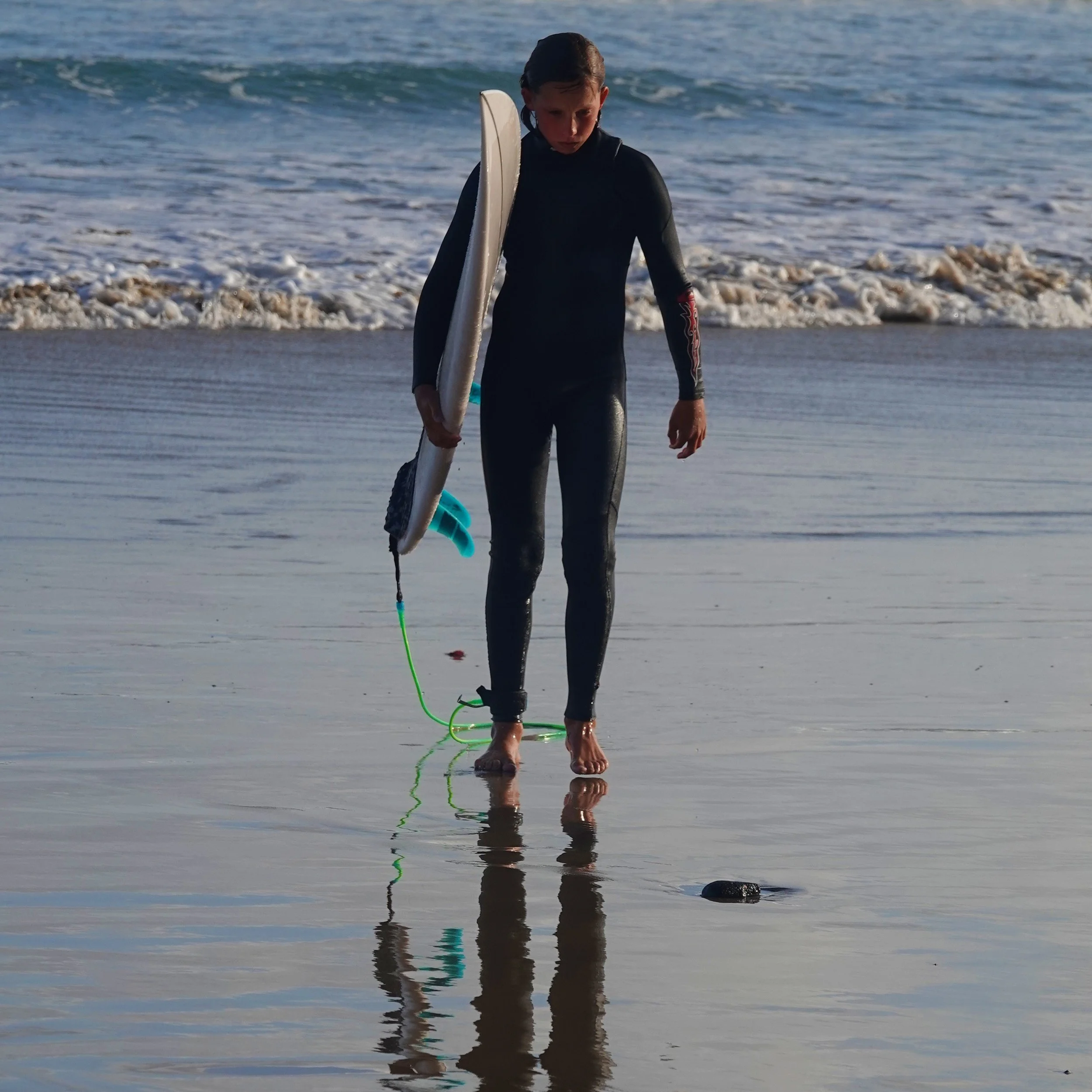 grom walking back 1x1.JPG