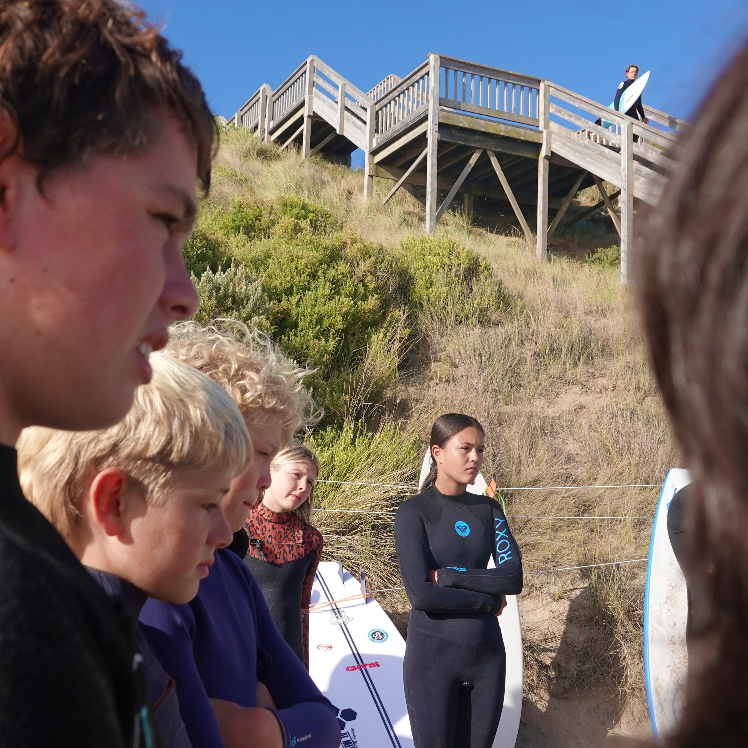 groms tuning in 1x1.JPG