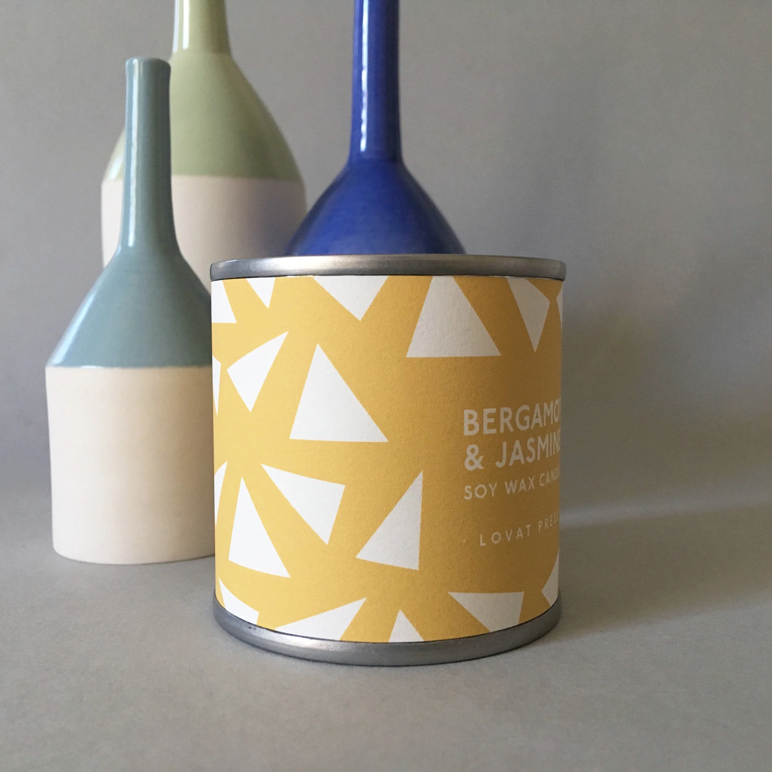 yellow_triangles_side_sq.jpg