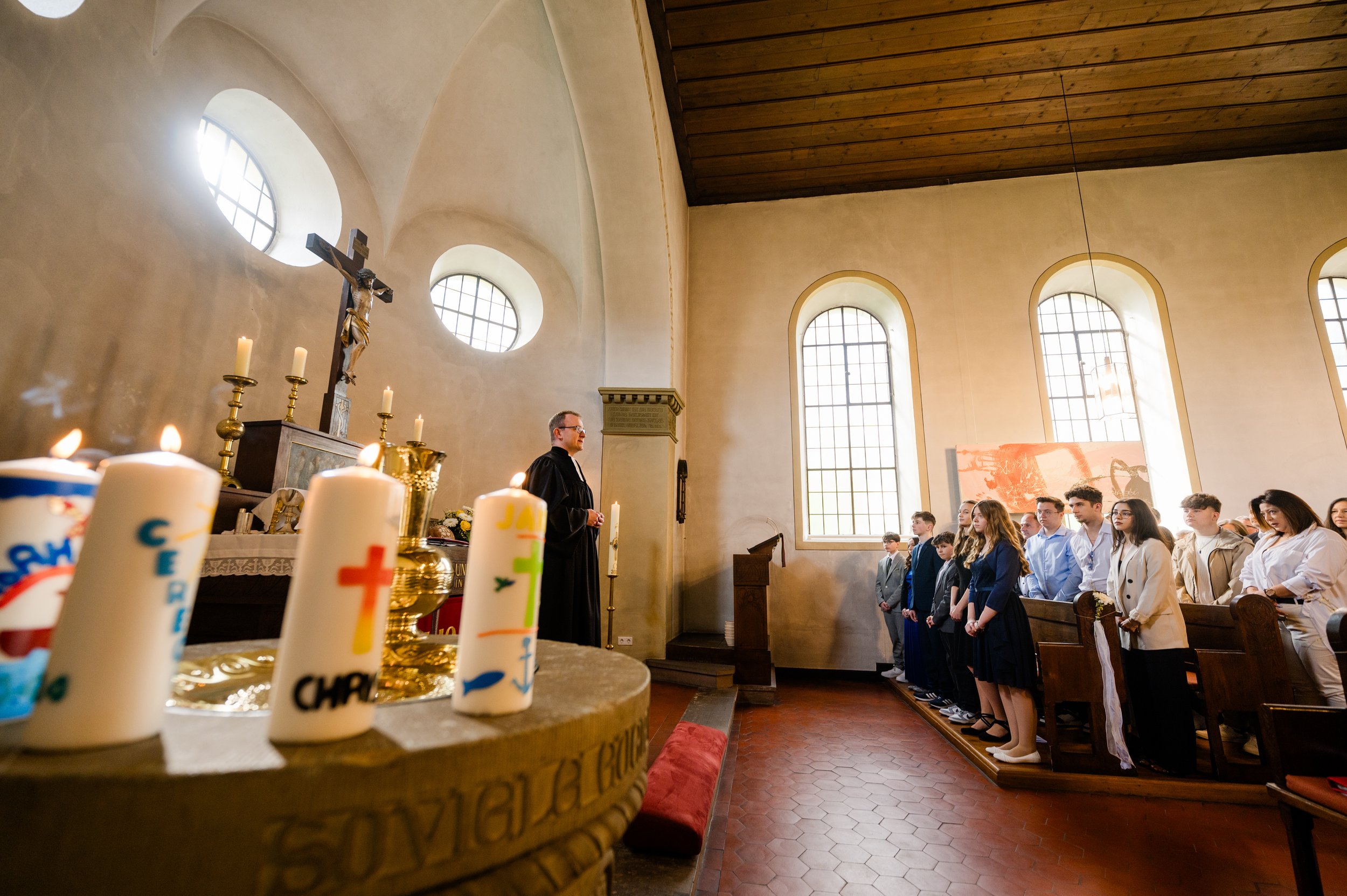 240414_Konfirmation-Christuskirche-Arnstein-©SIMONMALIK_076.jpg