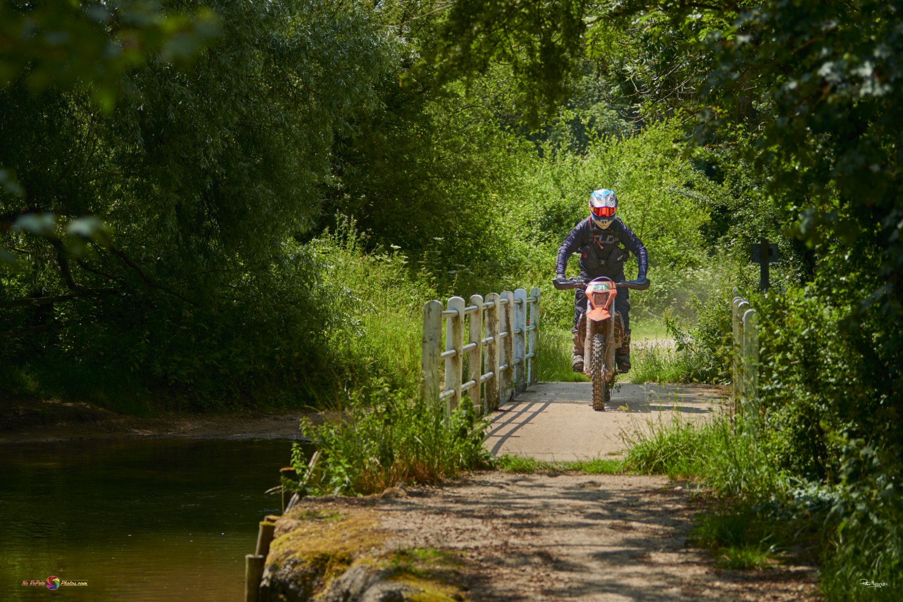 BP Enduro 102.jpg