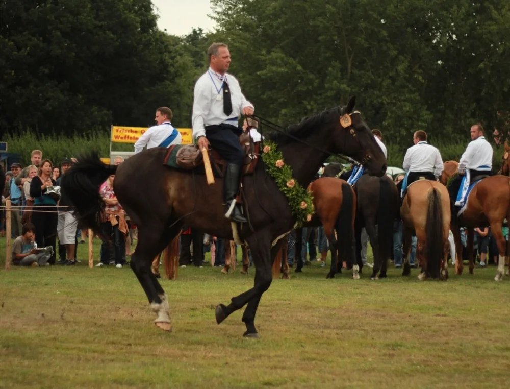 Tonnenabschlagen auf der Borner Festwiese