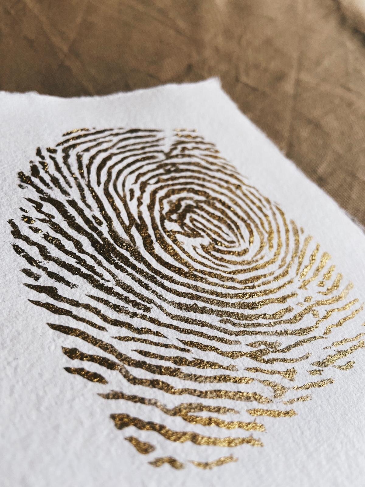 Golden painted Fingerprint 