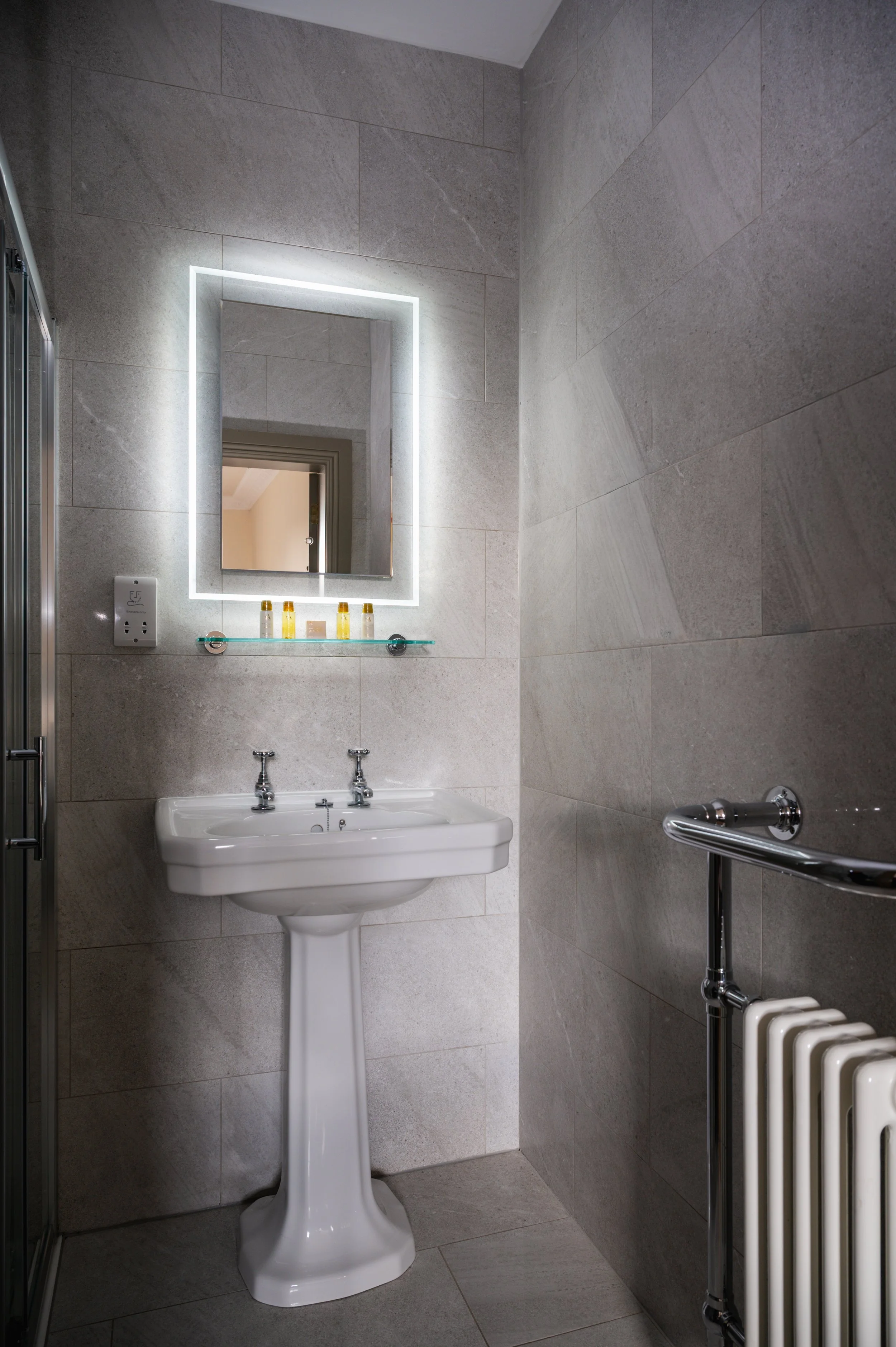 Solasta Creative X Atholl Arms The Residence  Room 26-8.jpg