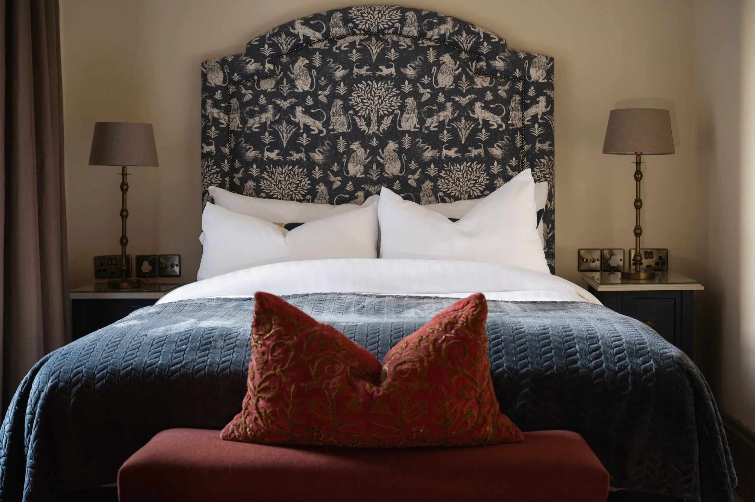 Solasta Creative X Atholl Arms The Residence  Room 21-2.jpg