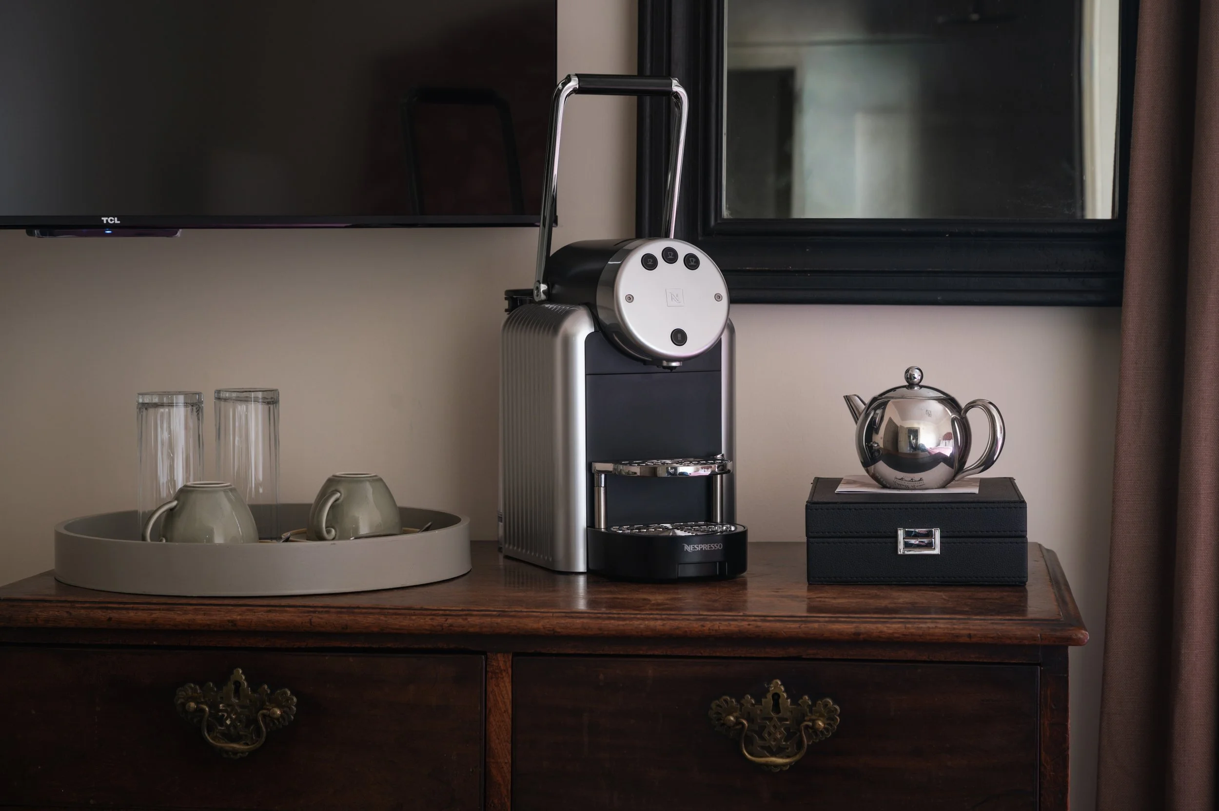 Solasta Creative X Atholl Arms The Residence  Room 25-4.jpg