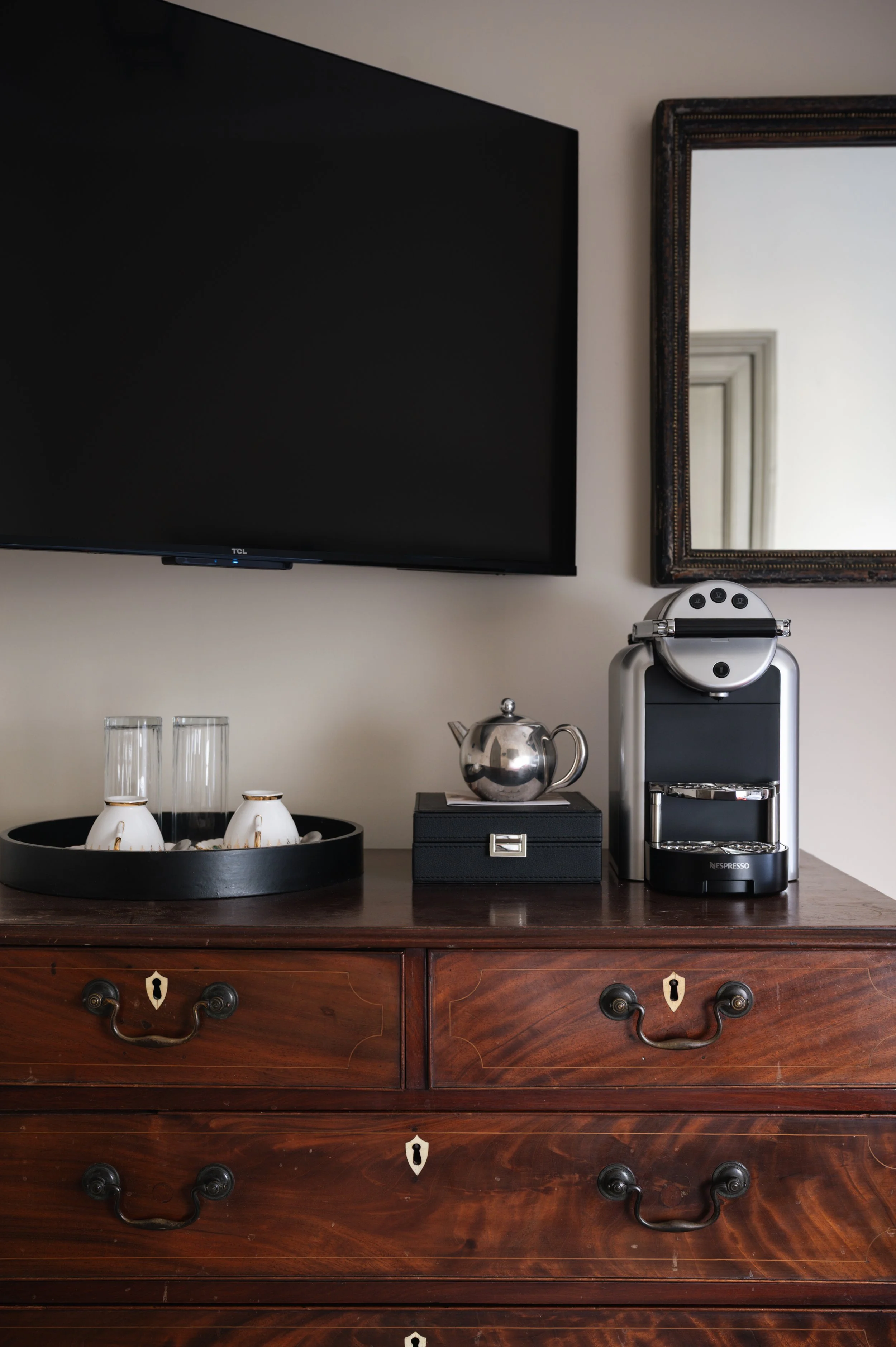 Solasta Creative X Atholl Arms The Residence  Room 21-4.jpg