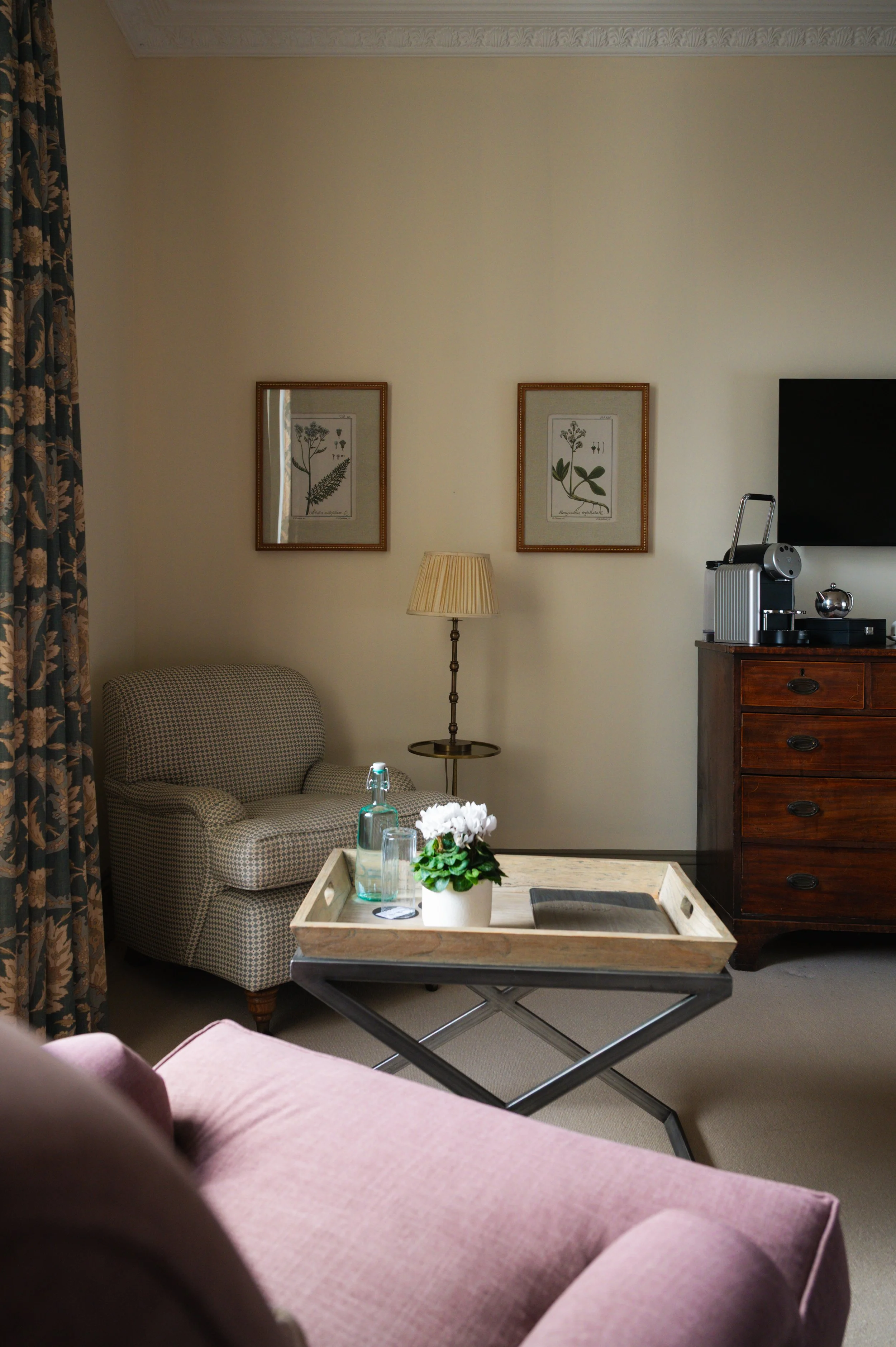 Solasta Creative X Atholl Arms The Residence  Room 22-7.jpg