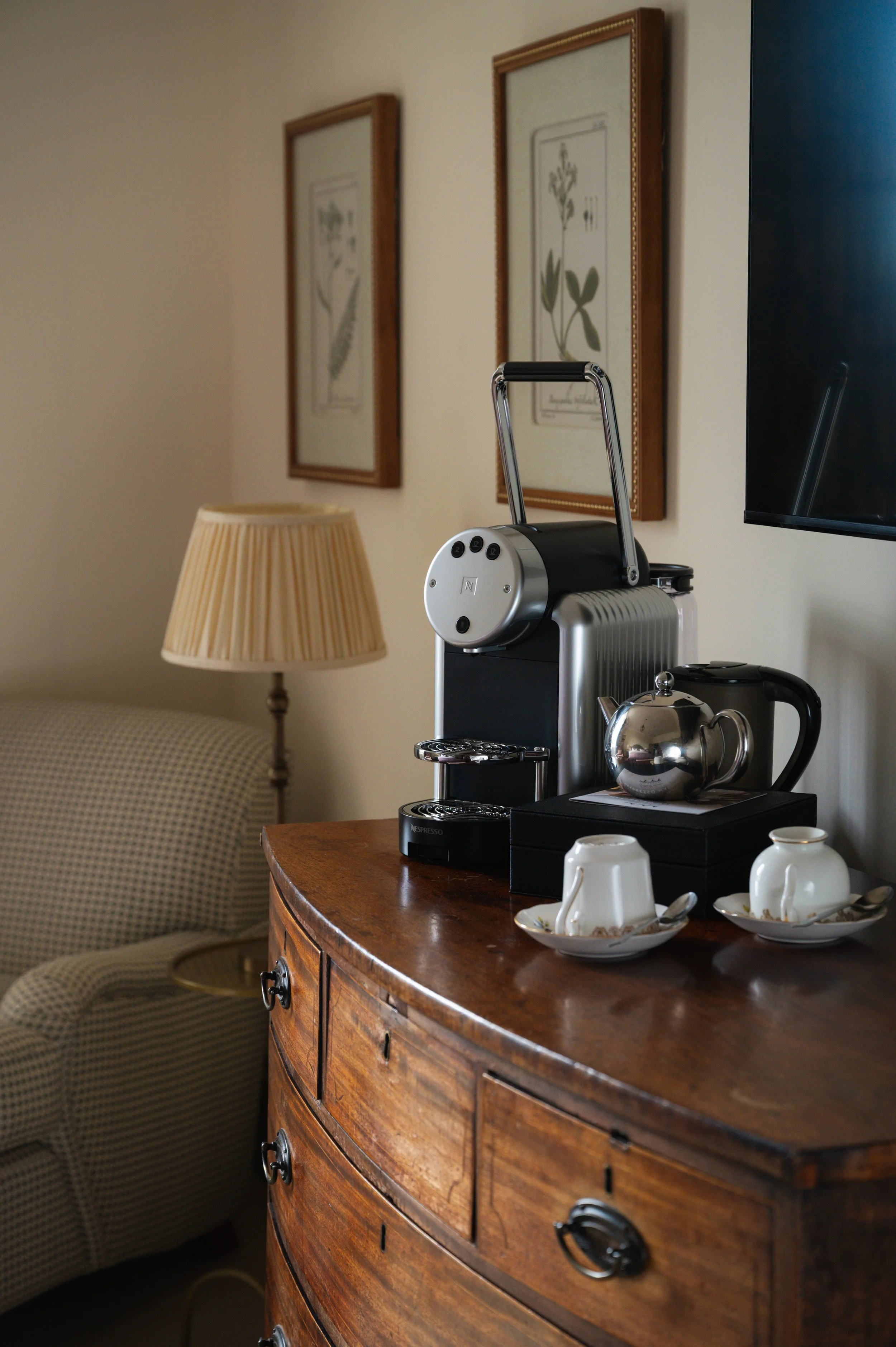 Solasta Creative X Atholl Arms The Residence  Room 22-9.jpg