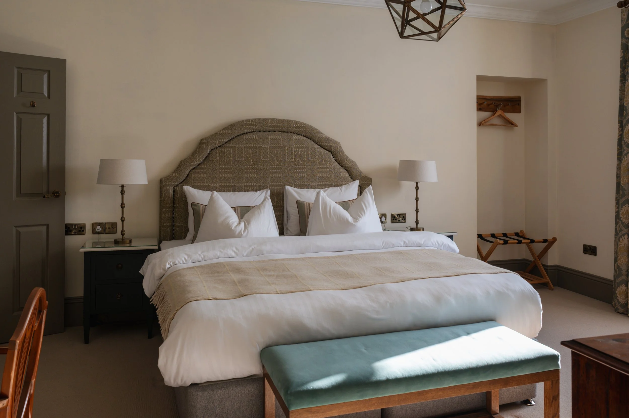 Solasta Creative X Atholl Arms The Residence  Room 26-1.jpg