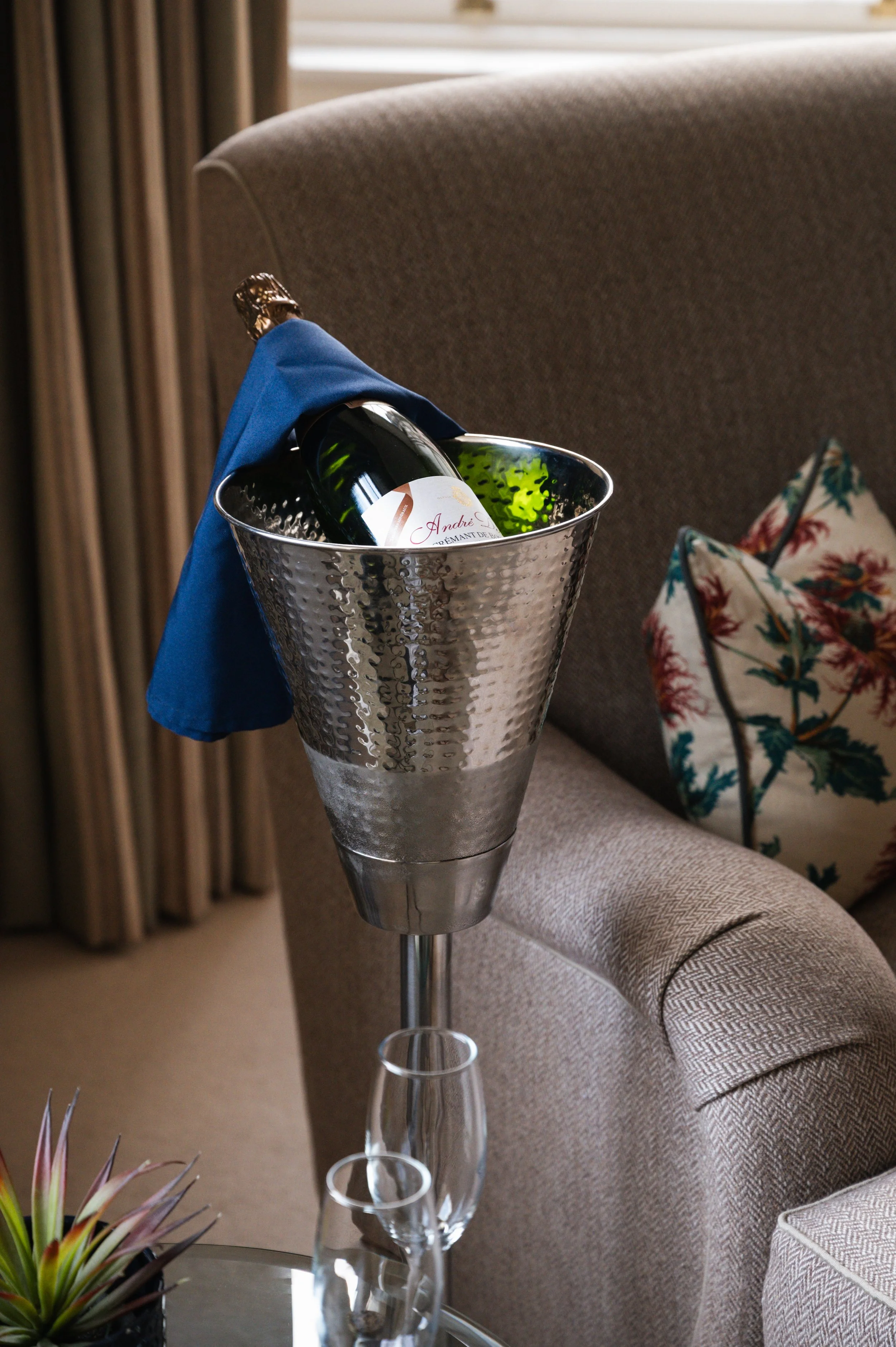 Solasta Creative X Atholl Arms The Residence  Room 27-10.jpg