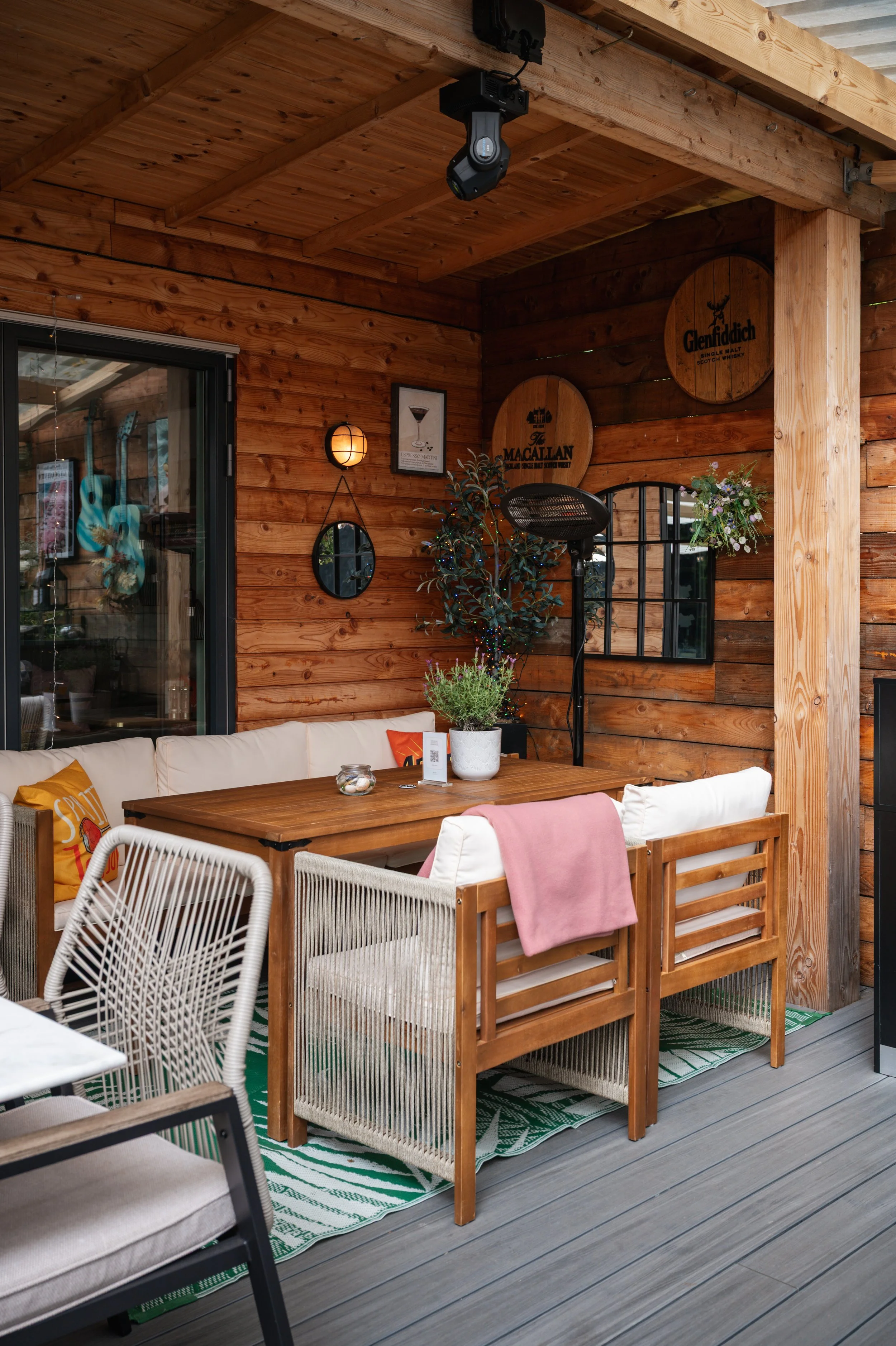 Solasta Creative X Atholl Arms & Azura-47.jpg