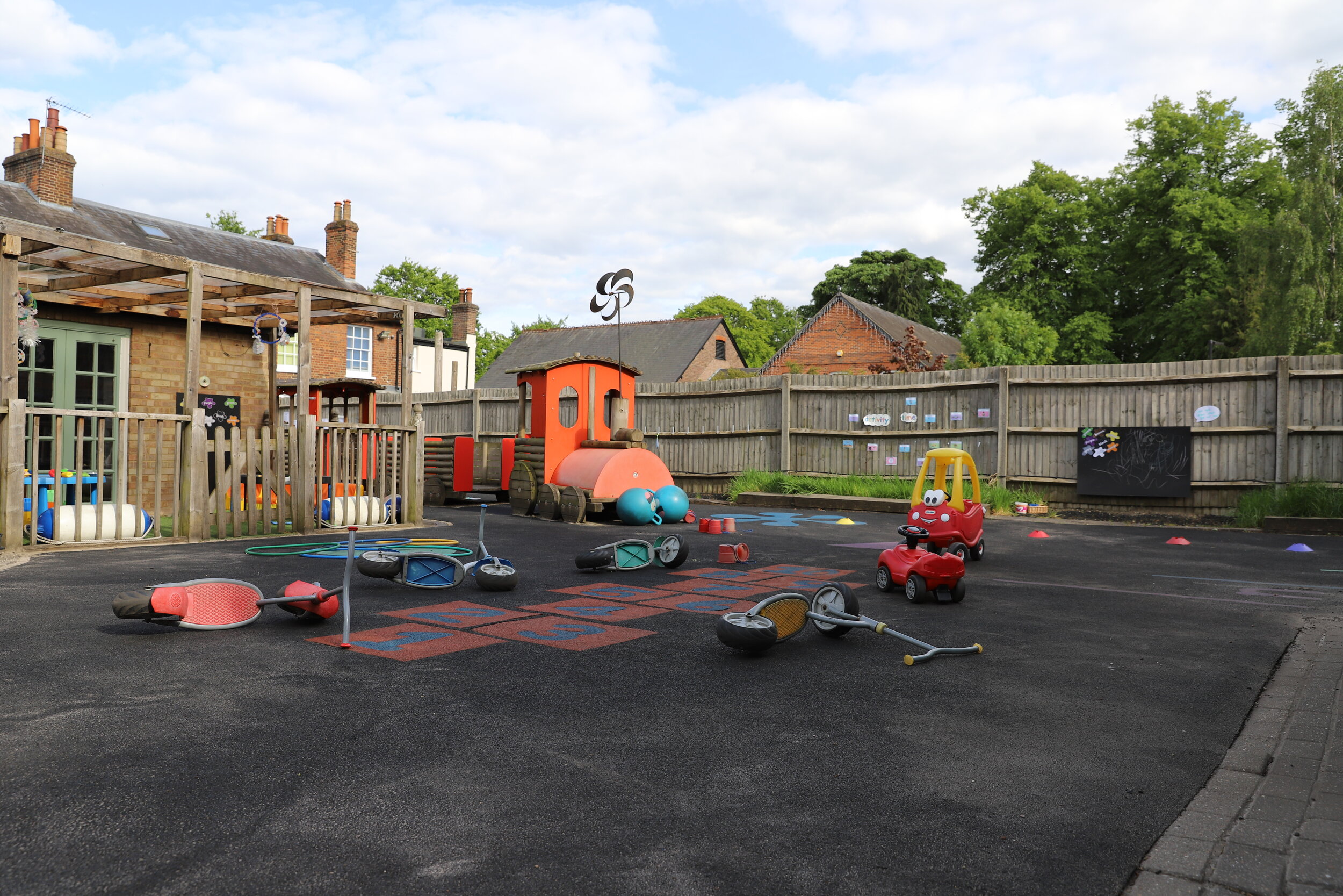 Playschool Nursery Harpenden - Garden