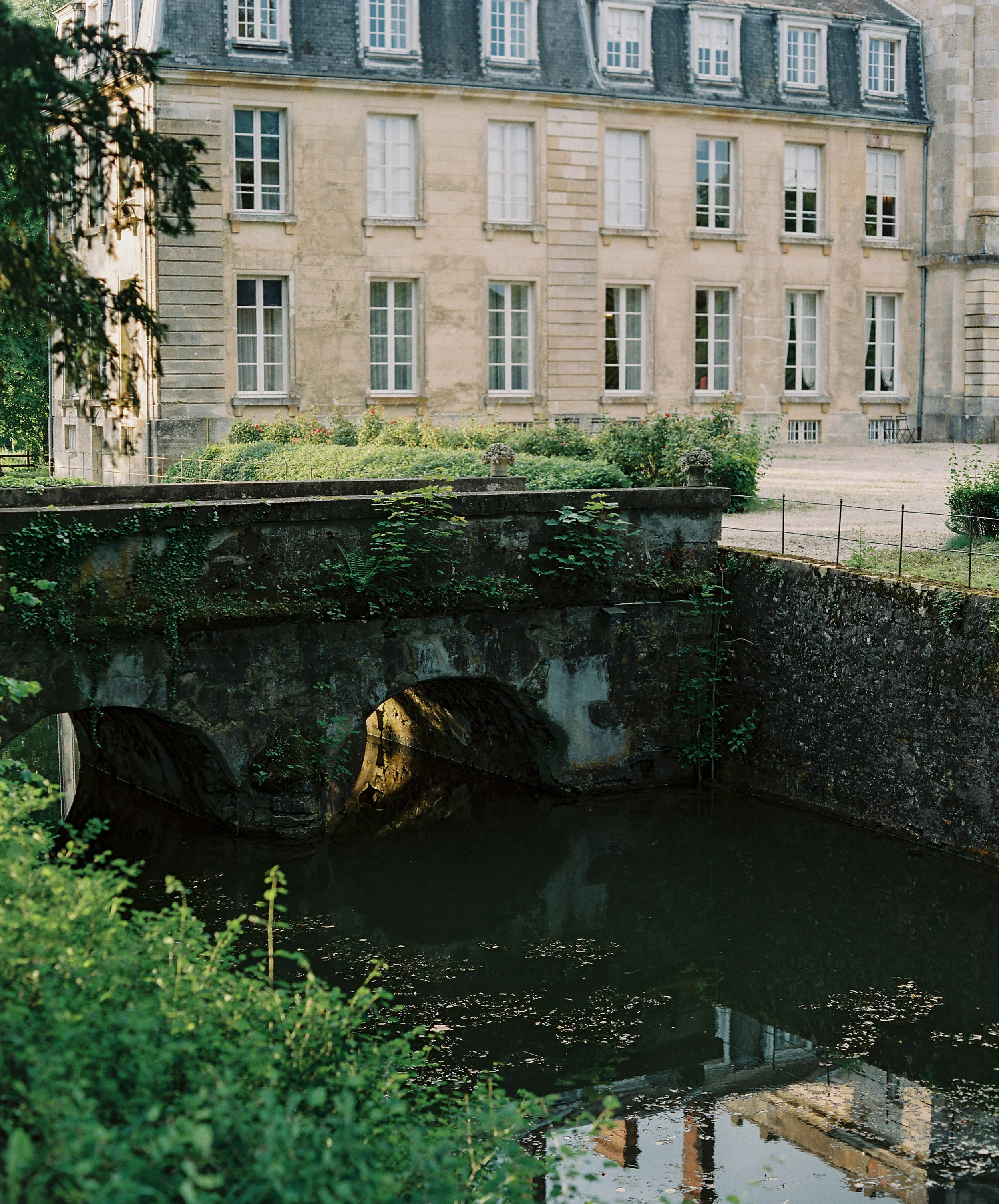 Chateau Booked