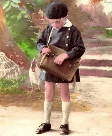 C'est la rentrée!...we go back to school...while apples ripen and the days grow short at the Chateau....