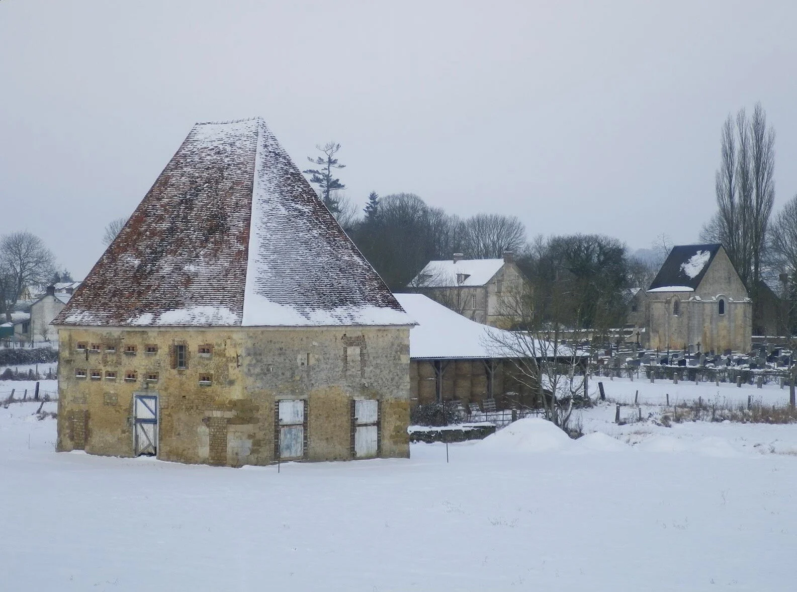 Bonne Fête du Saint Valentin! Valentine's Day at the Chateau