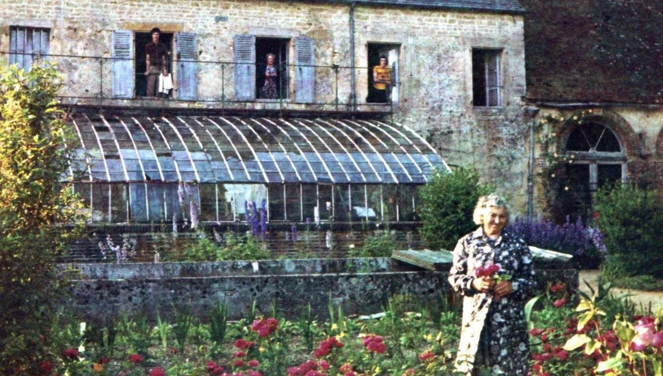 In the garden of "le fleuriste" back in the day..."Où sont les neiges d'antan?"