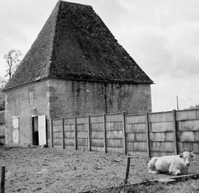 A Temple to a Heroic age...A Papal Bull, a Defiant Dame and the Huguenot nobles of Courtomer