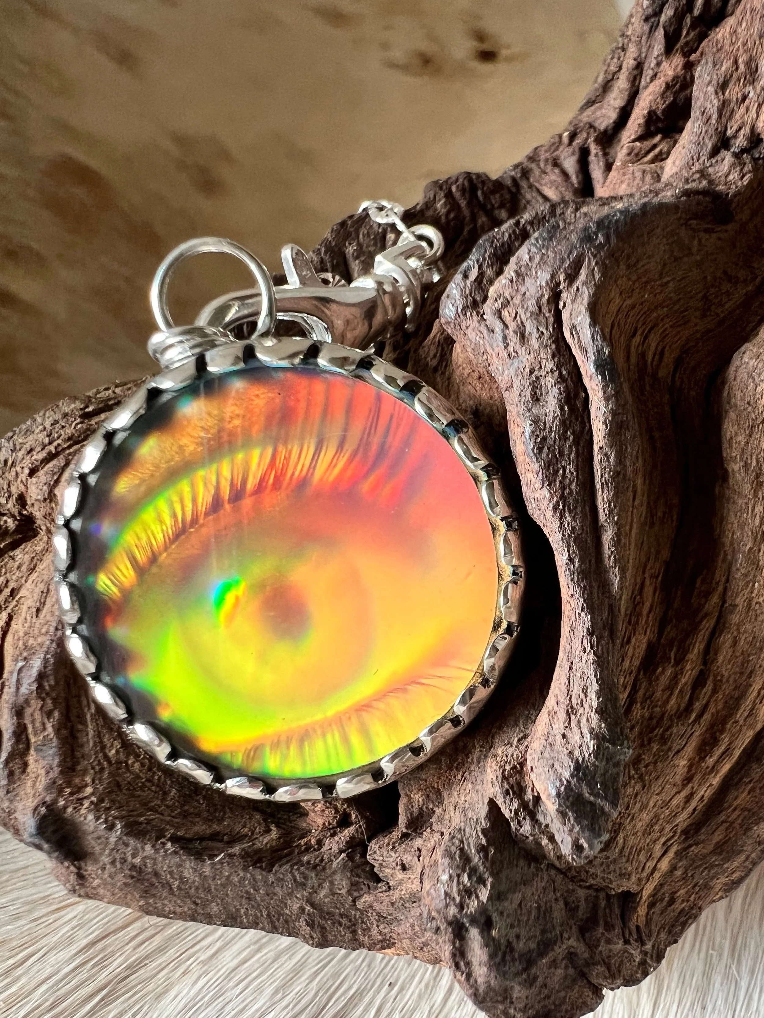 Engraved Hologram Pendant / Silver Eyeball