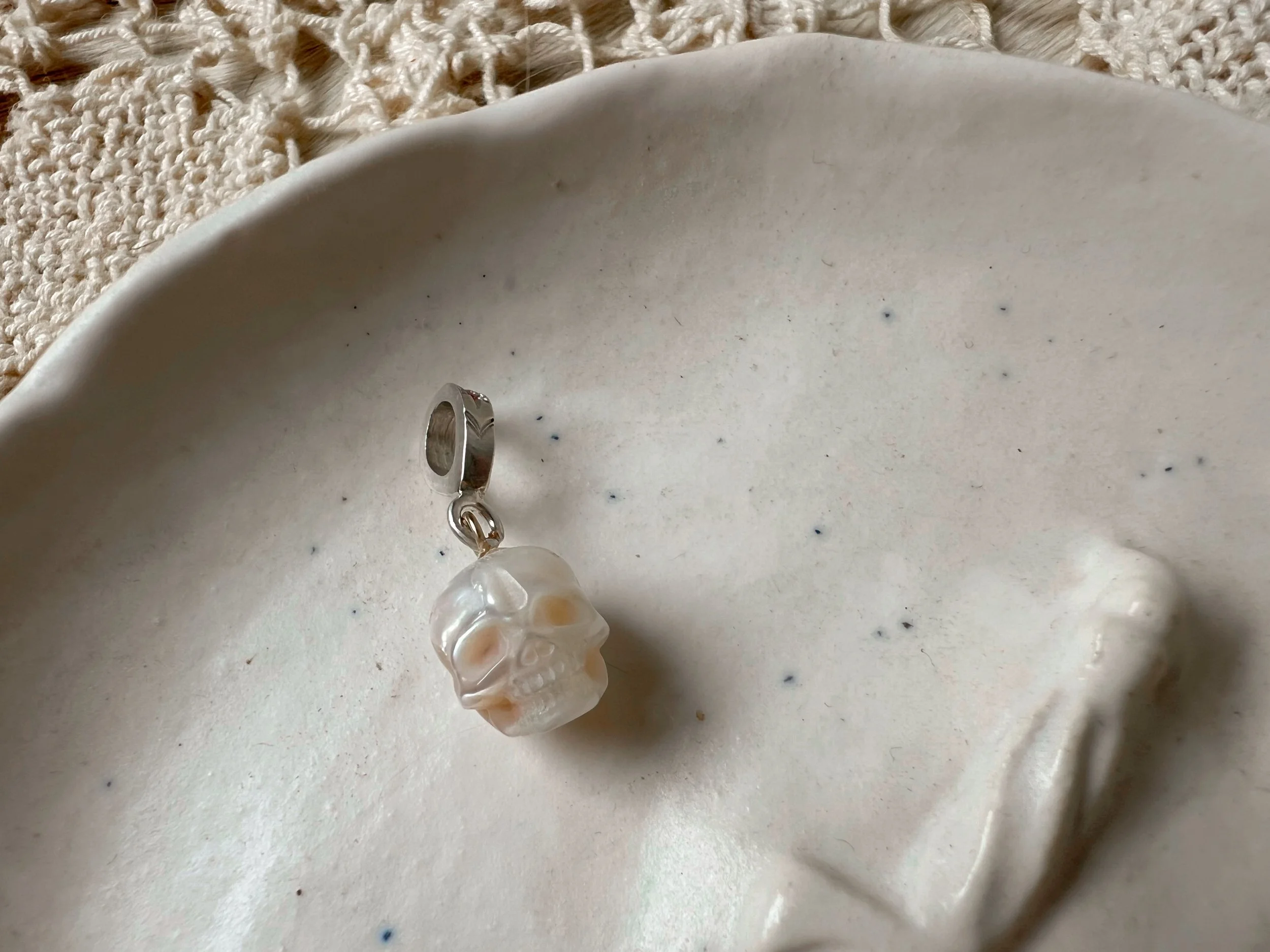 pearl skull necklace