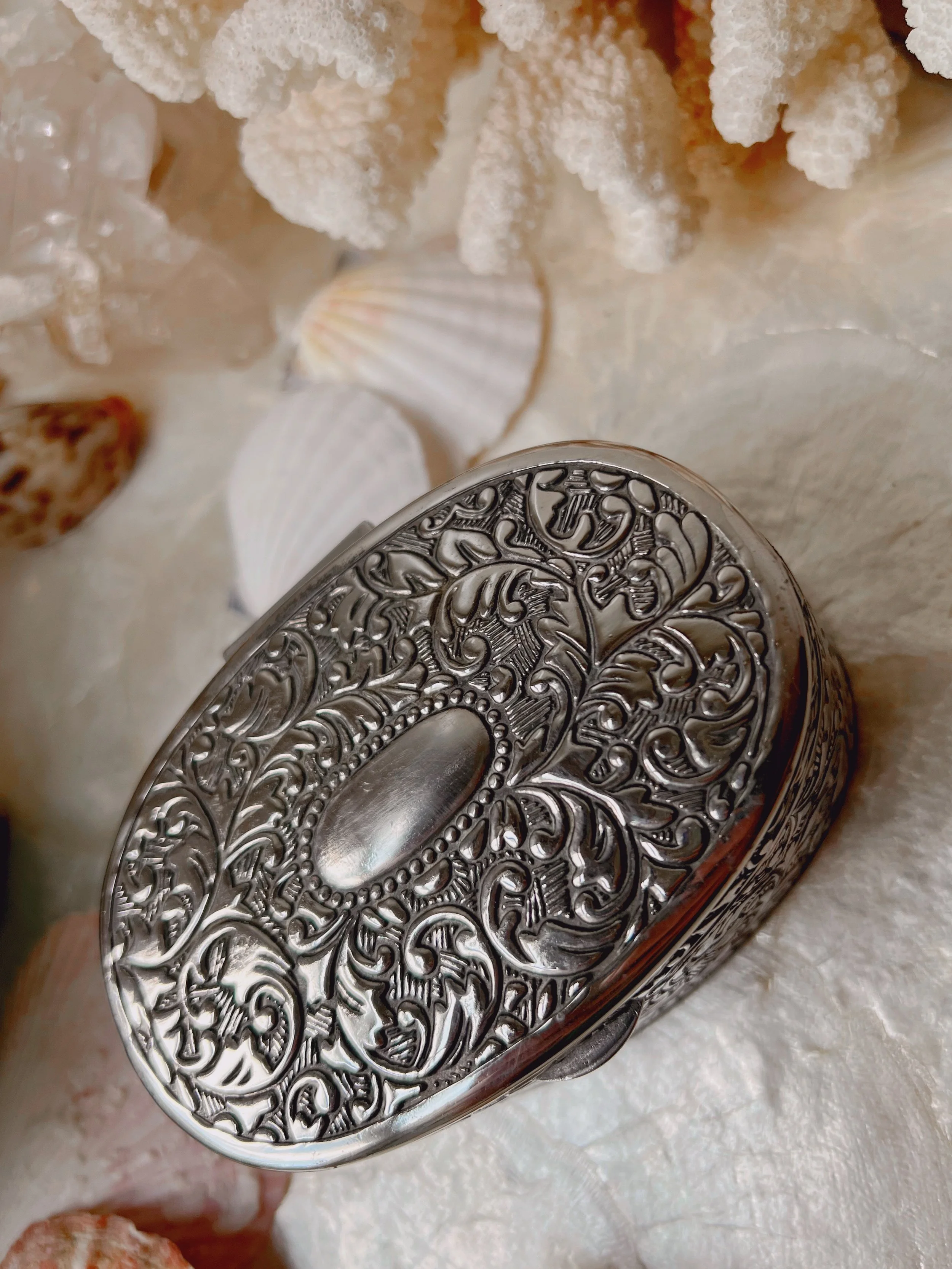 Vintage jewelry box