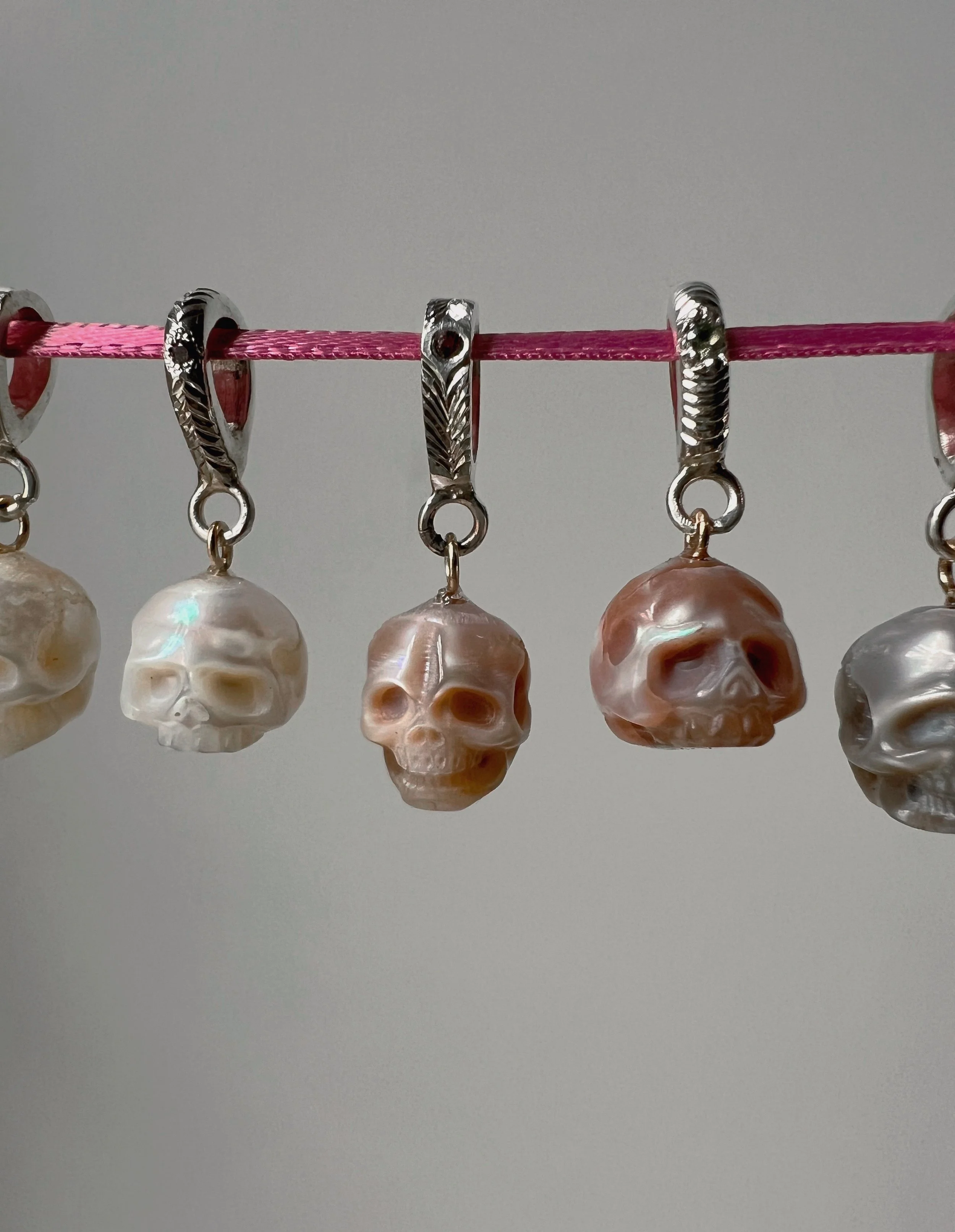 pearl skull necklace