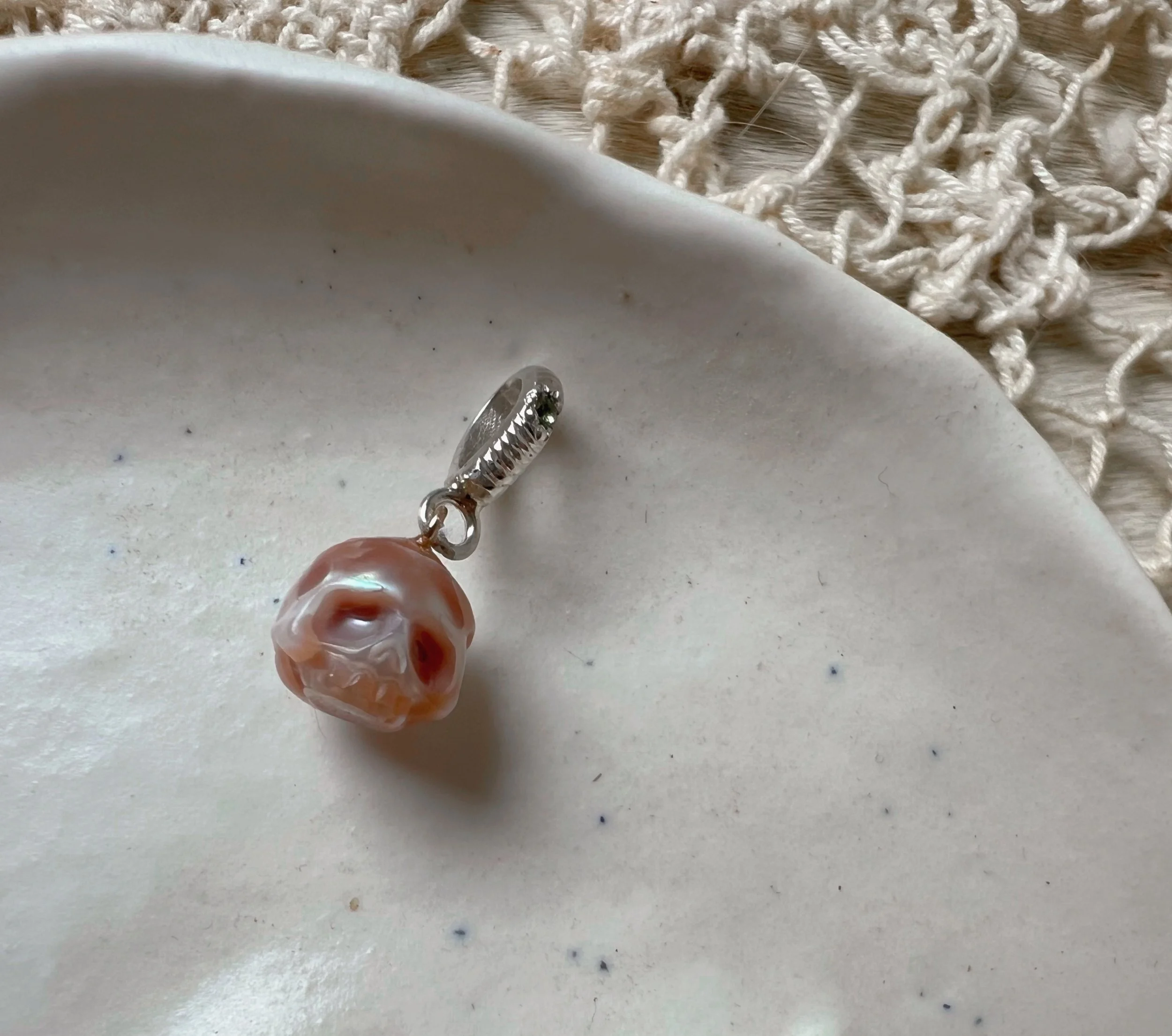 pearl skull necklace