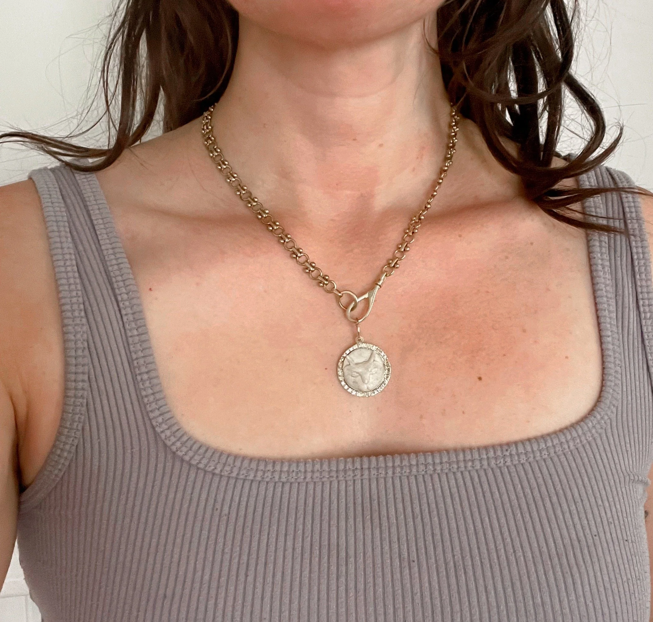 Vintage cat face necklace