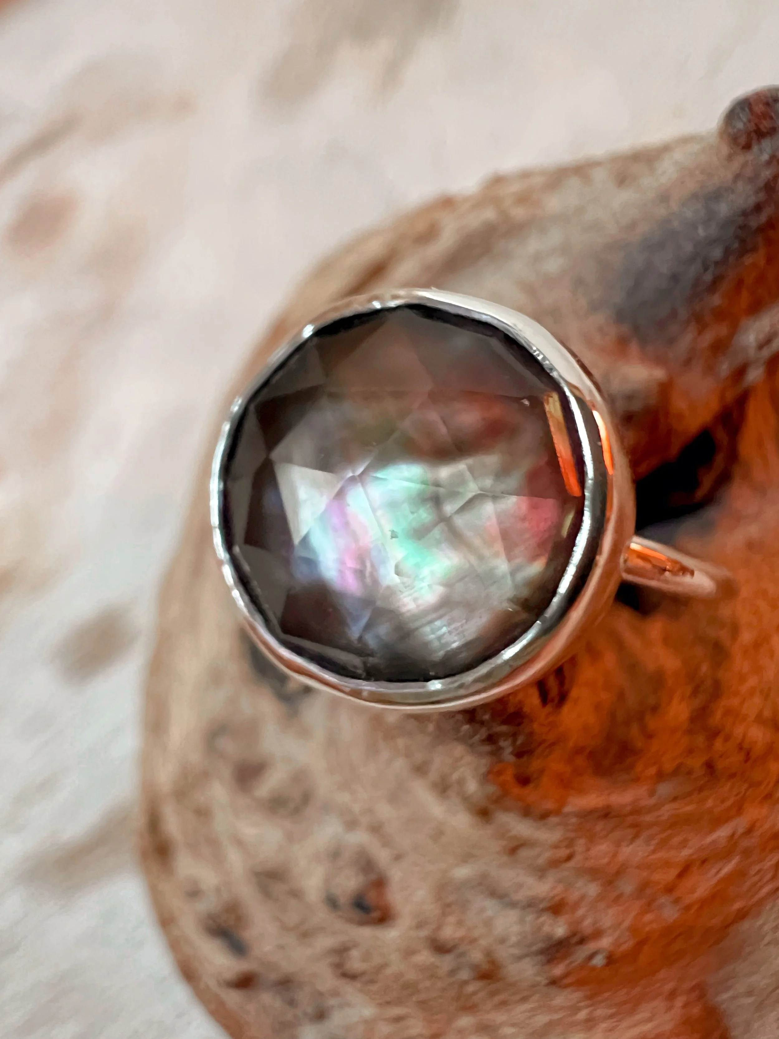 Mother of pearl & Silver Ring