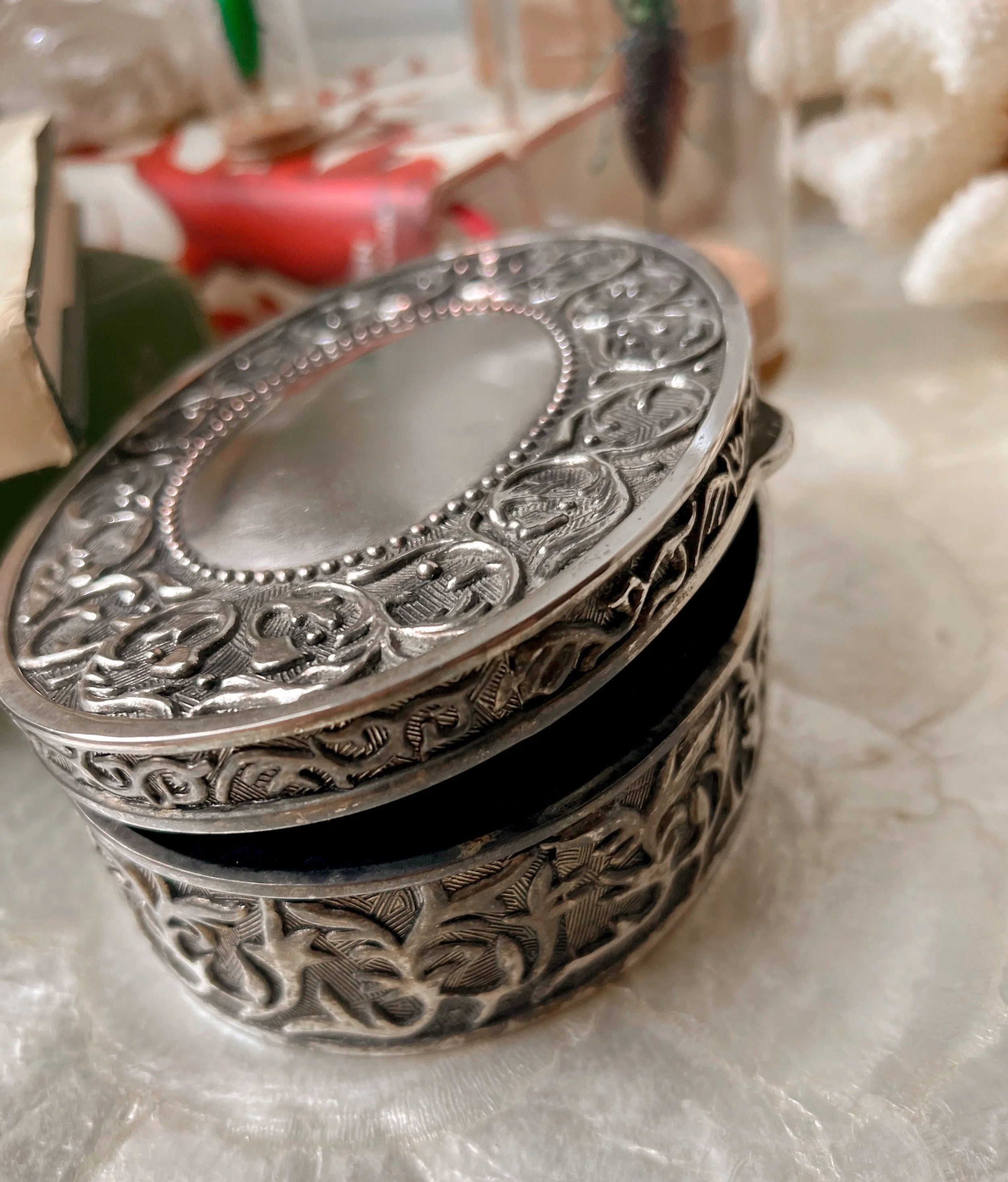 Vintage jewelry box