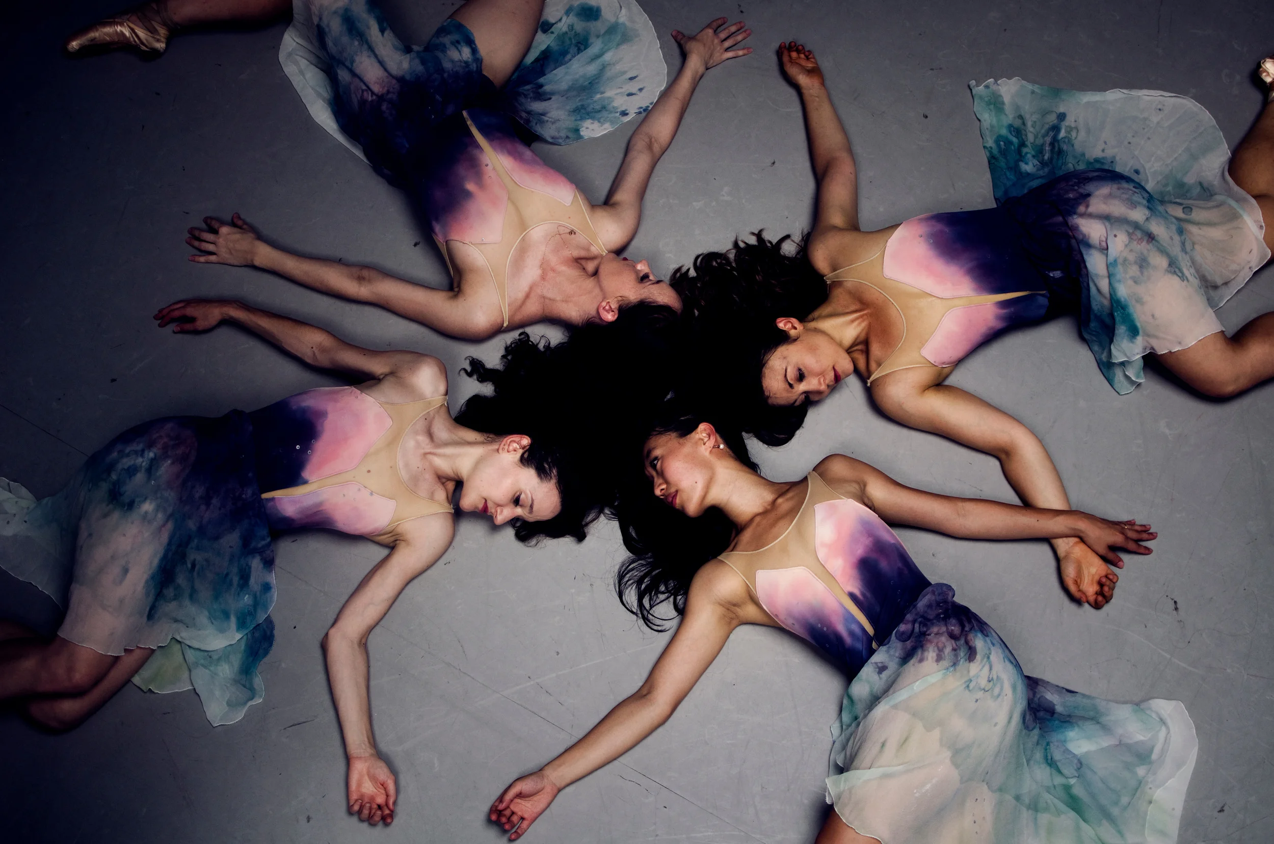 four+dancers+on+ground.jpg