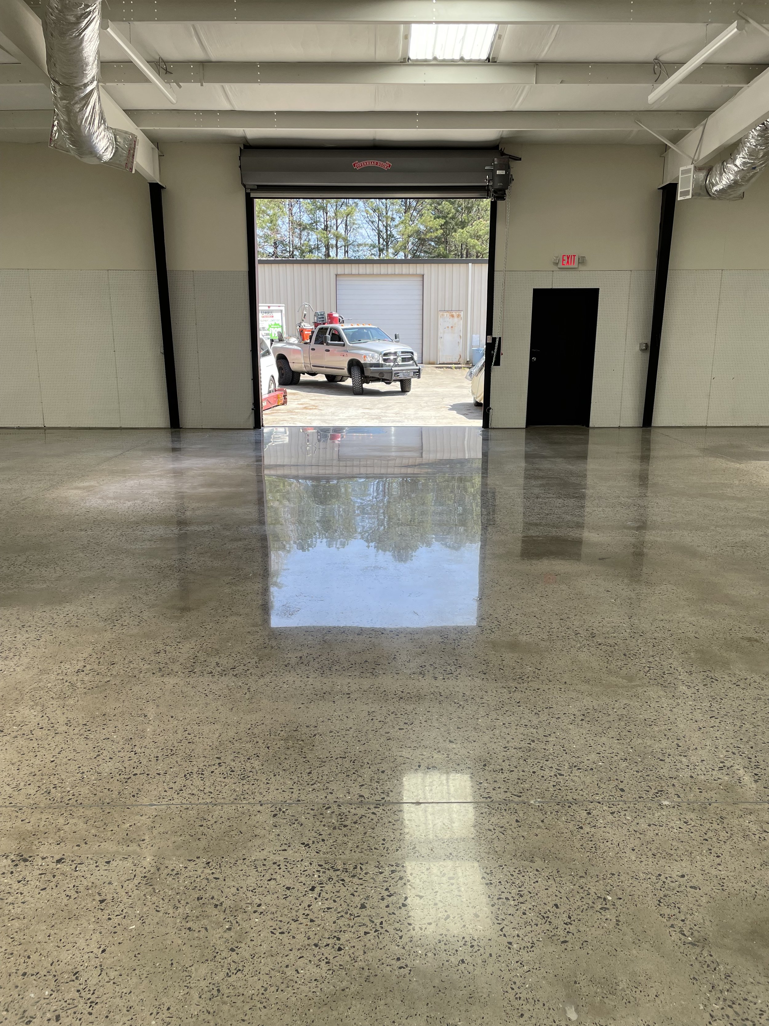 Industrial-Polished-Concrete-Atlanta-Floor-Grindkings-Flooring.jpeg