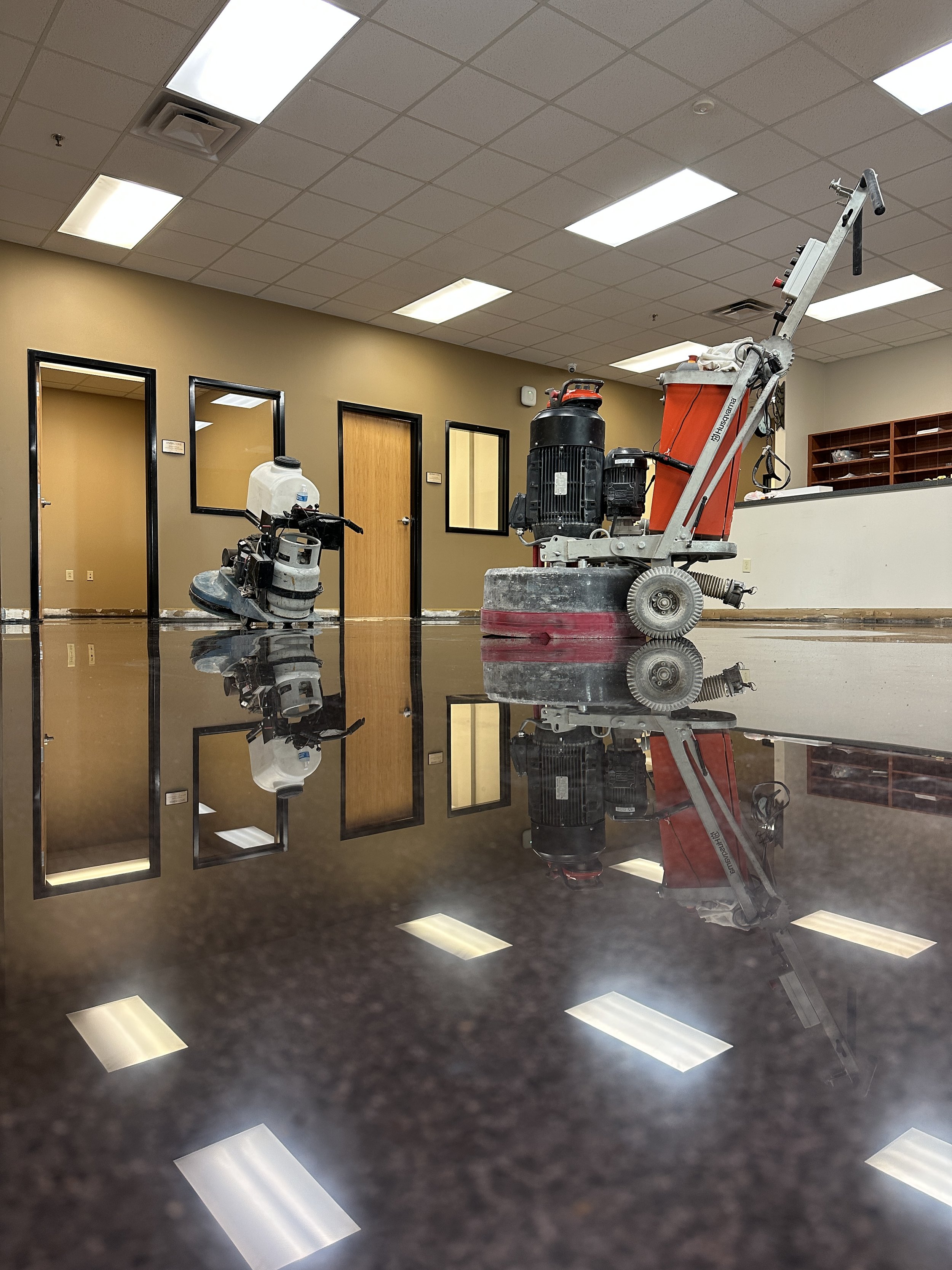 Polished-Concrete-Office-Church-Grindkings.JPG
