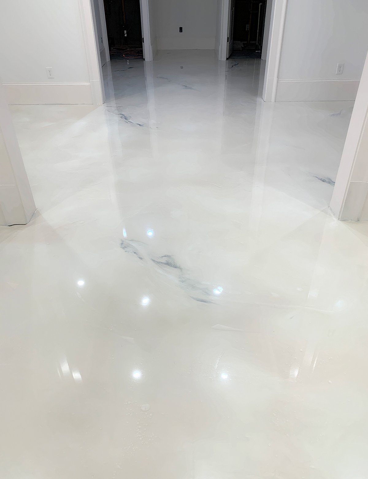 What Is The Best Epoxy For A Metallic Floor - Glossy Floors