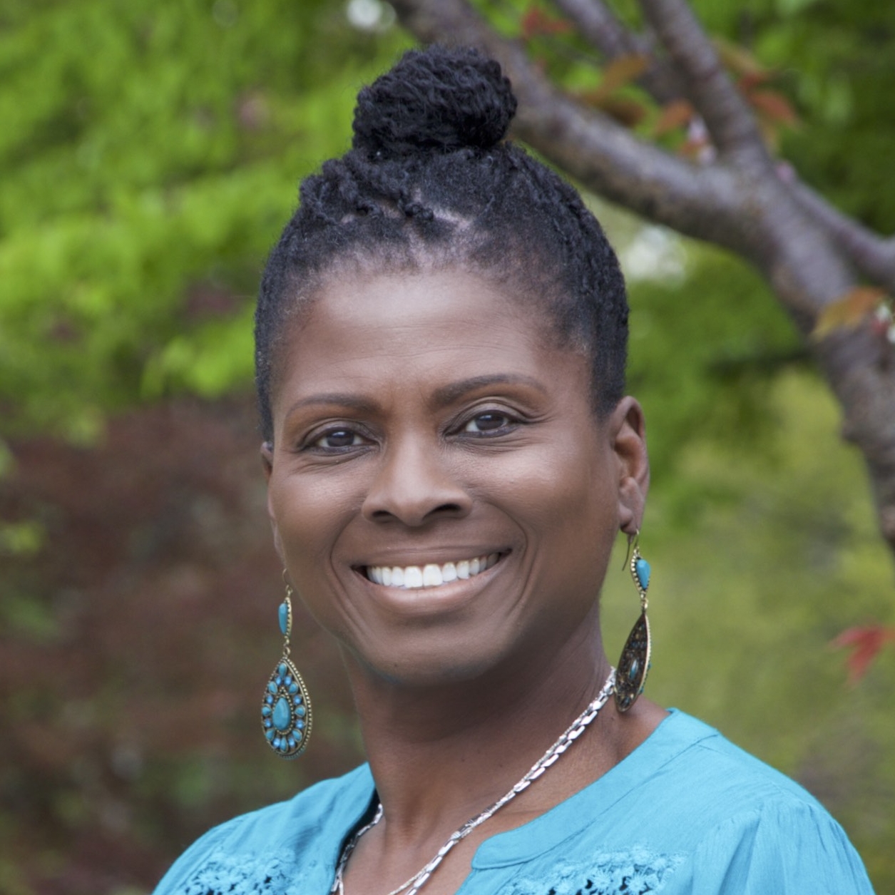 Shirlyn M. Washington has been performing in Rochester, NY since 1985. Over the past 15 years, she has had the pleasure of bringing living history workshops to classrooms for gifted learners through Project Adept, she has performed in an original pr…