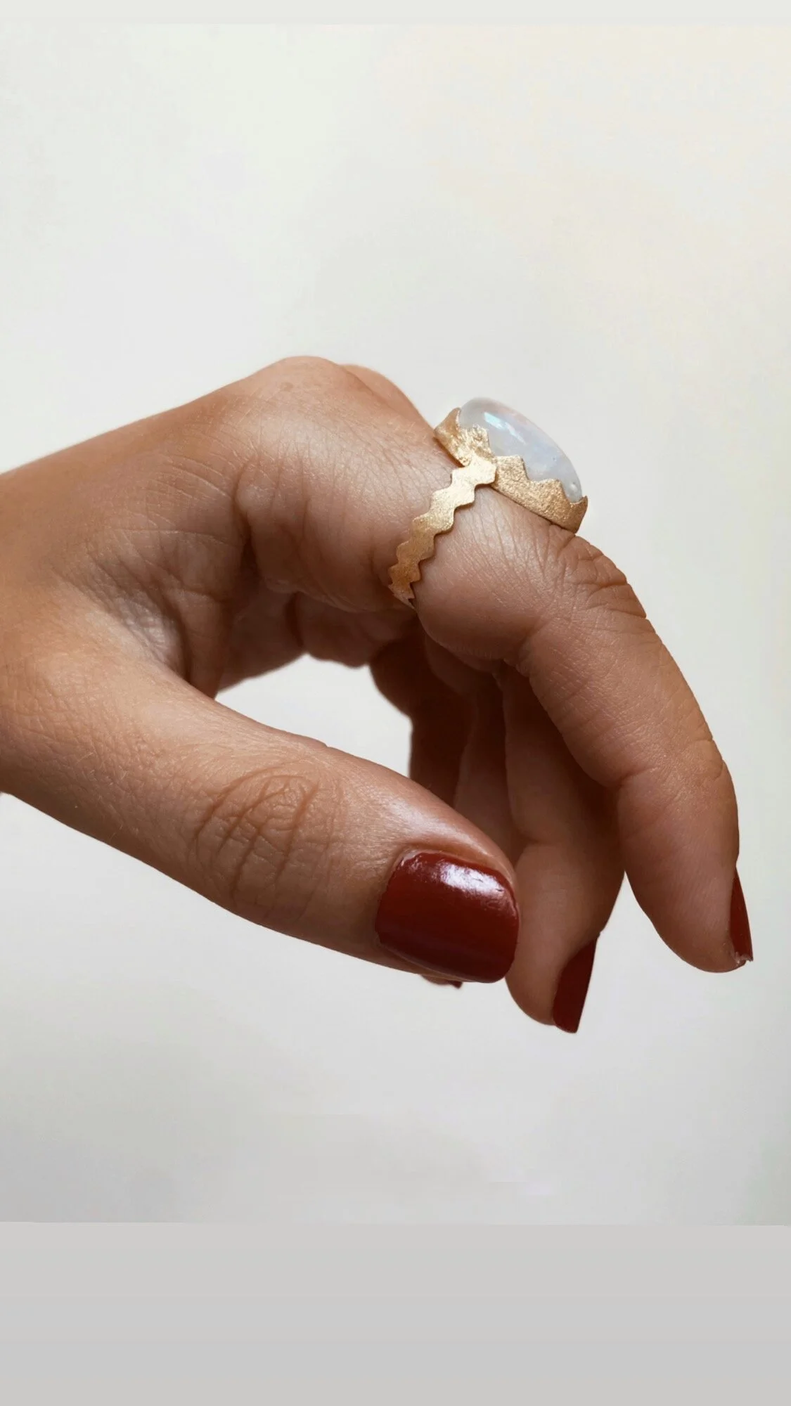 F253A26E-0250-4006-863A-6E9744DA7D57